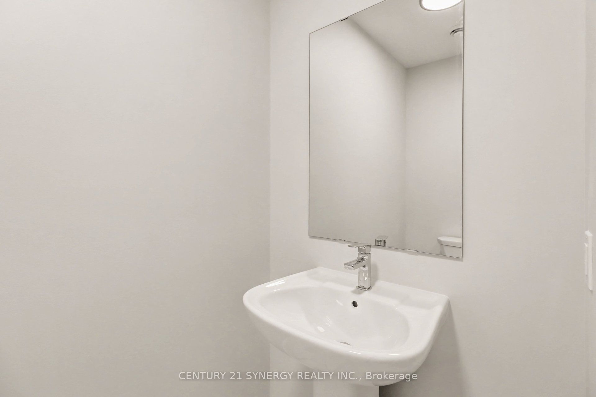 69 Villeneuve Street Property Photo 6