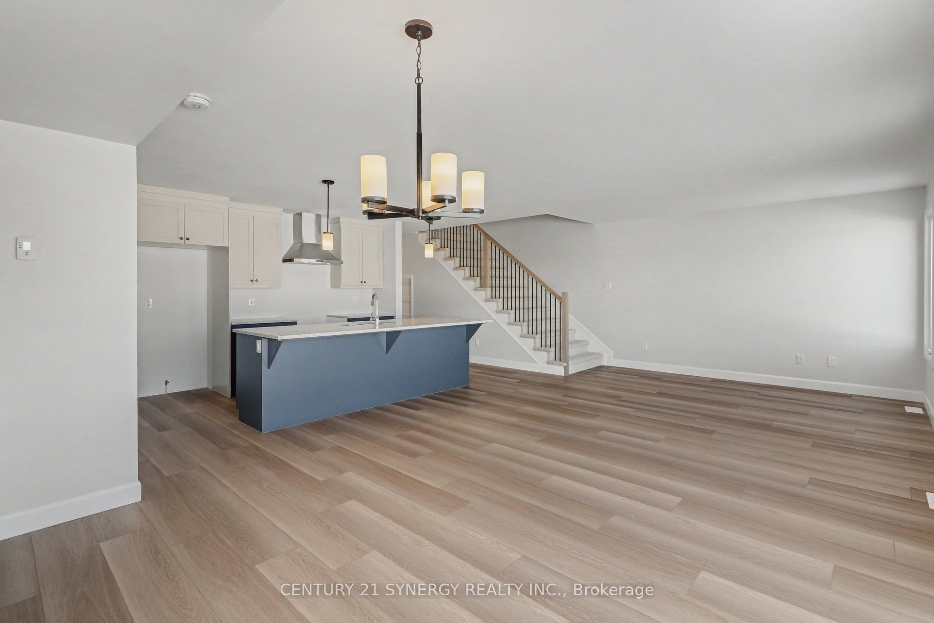 69 Villeneuve Street Property Photo 10