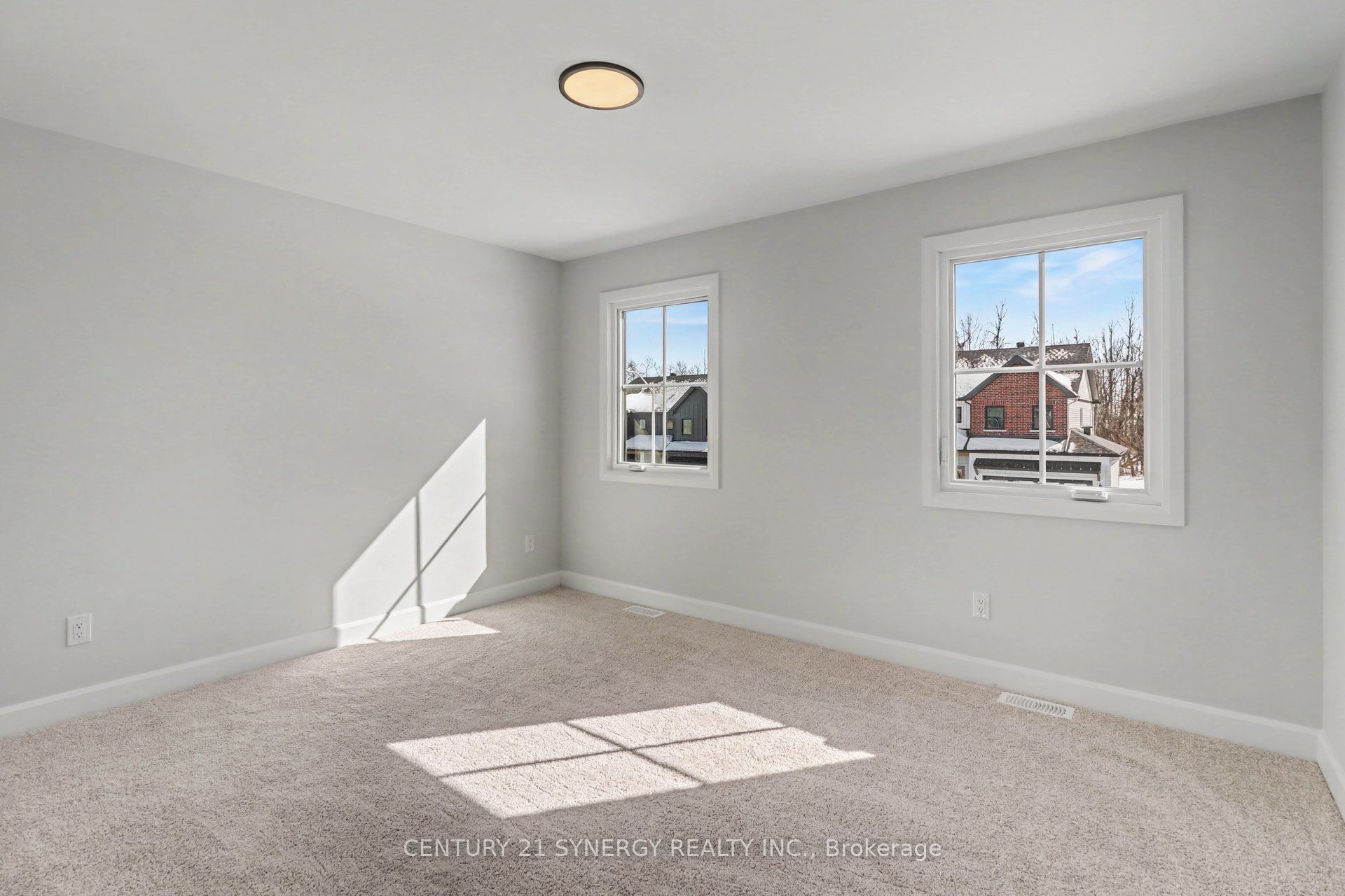 69 Villeneuve Street Property Photo 26
