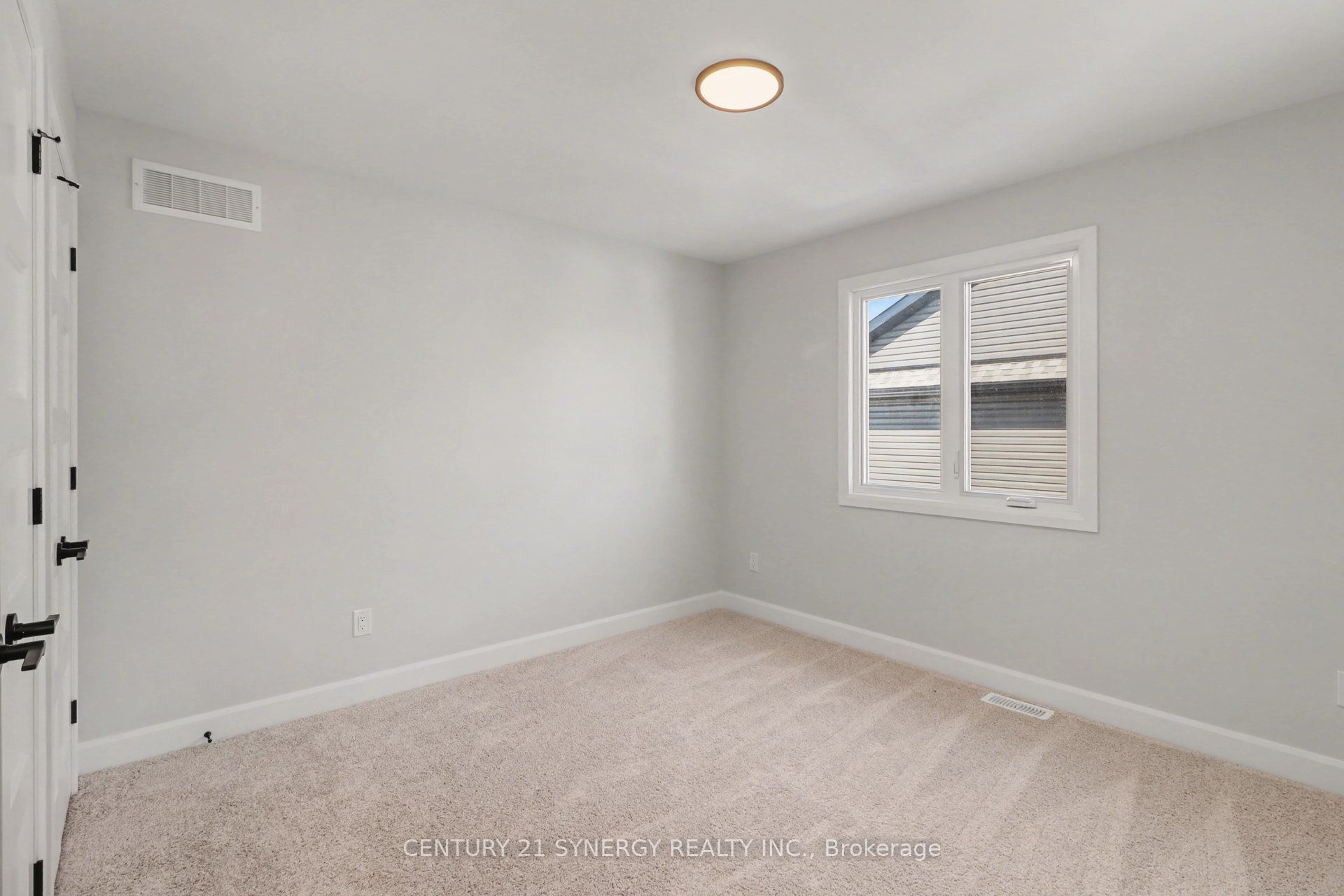 69 Villeneuve Street Property Photo 28