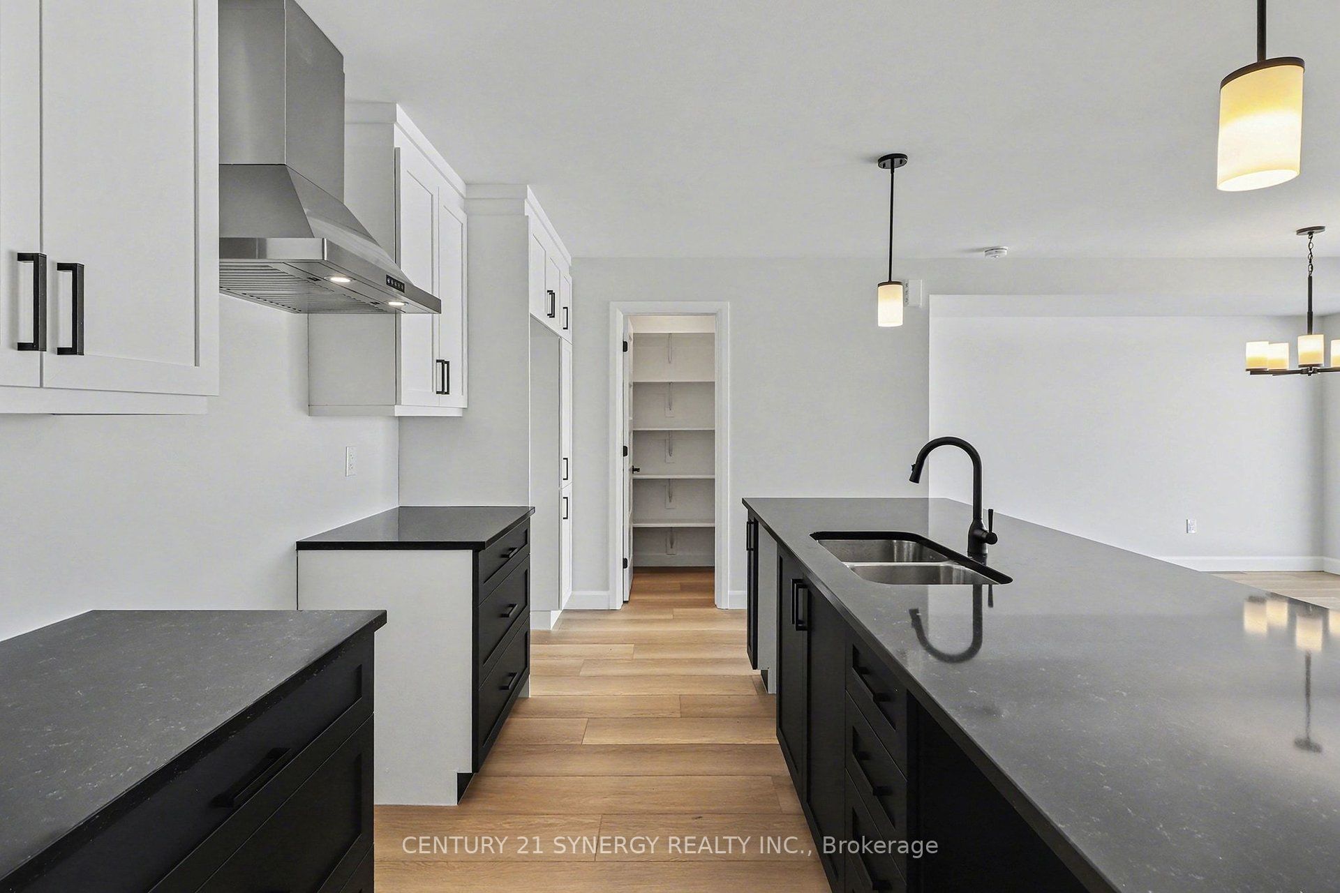 67 Villeneuve Street Property Photo 7