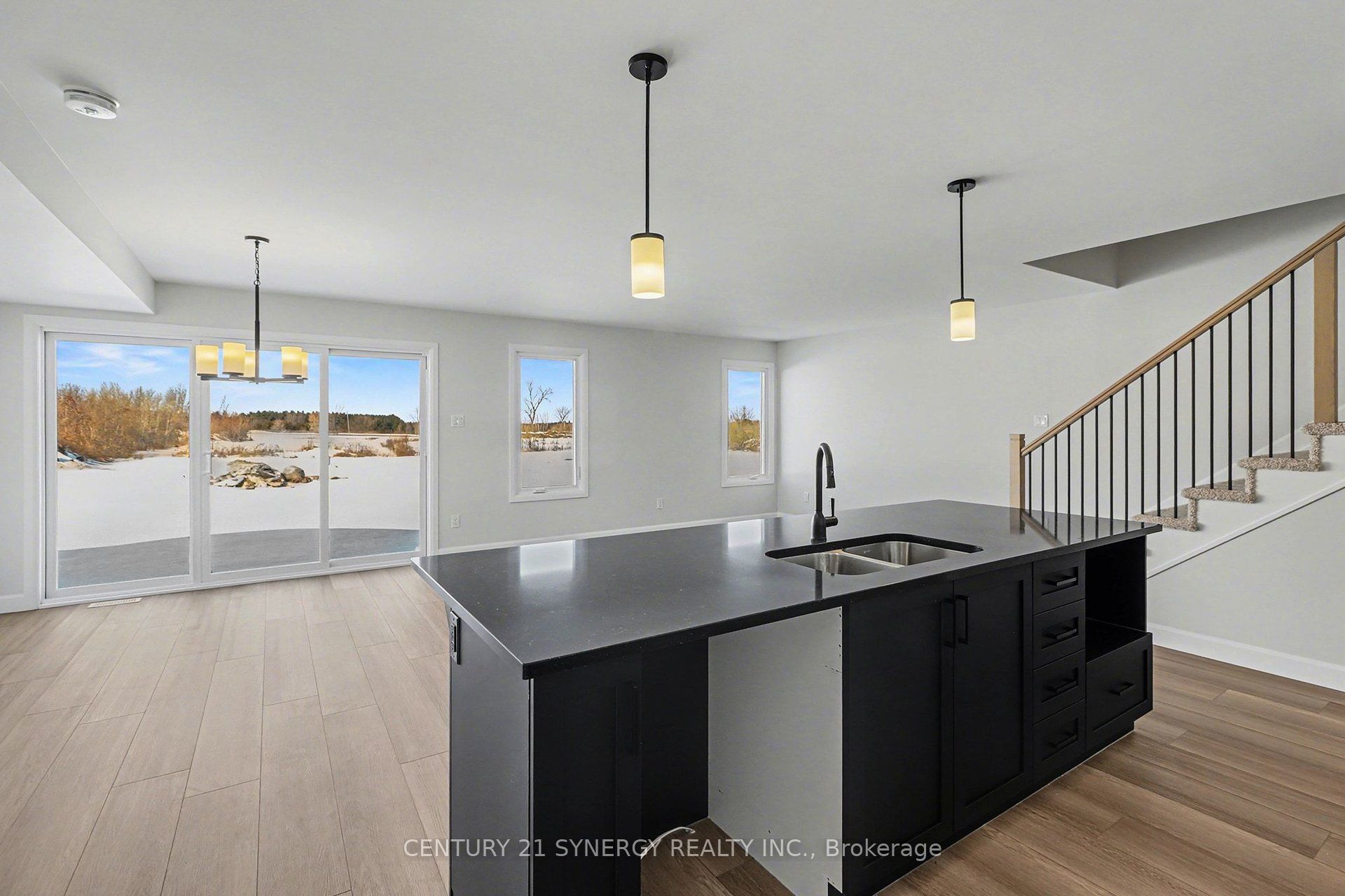 67 Villeneuve Street Property Photo 8