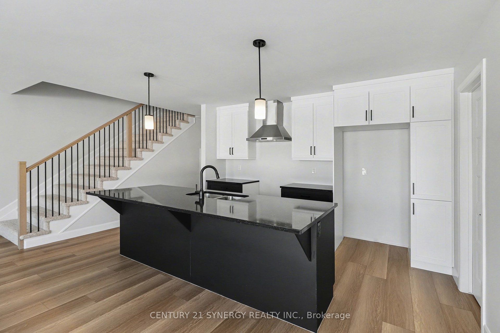 67 Villeneuve Street Property Photo 9