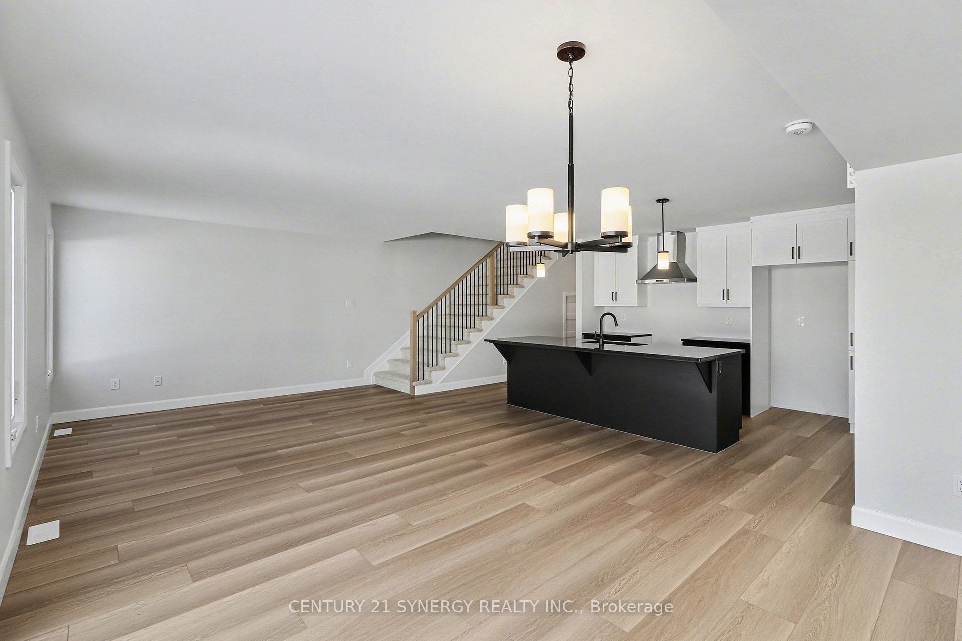 67 Villeneuve Street Property Photo 10