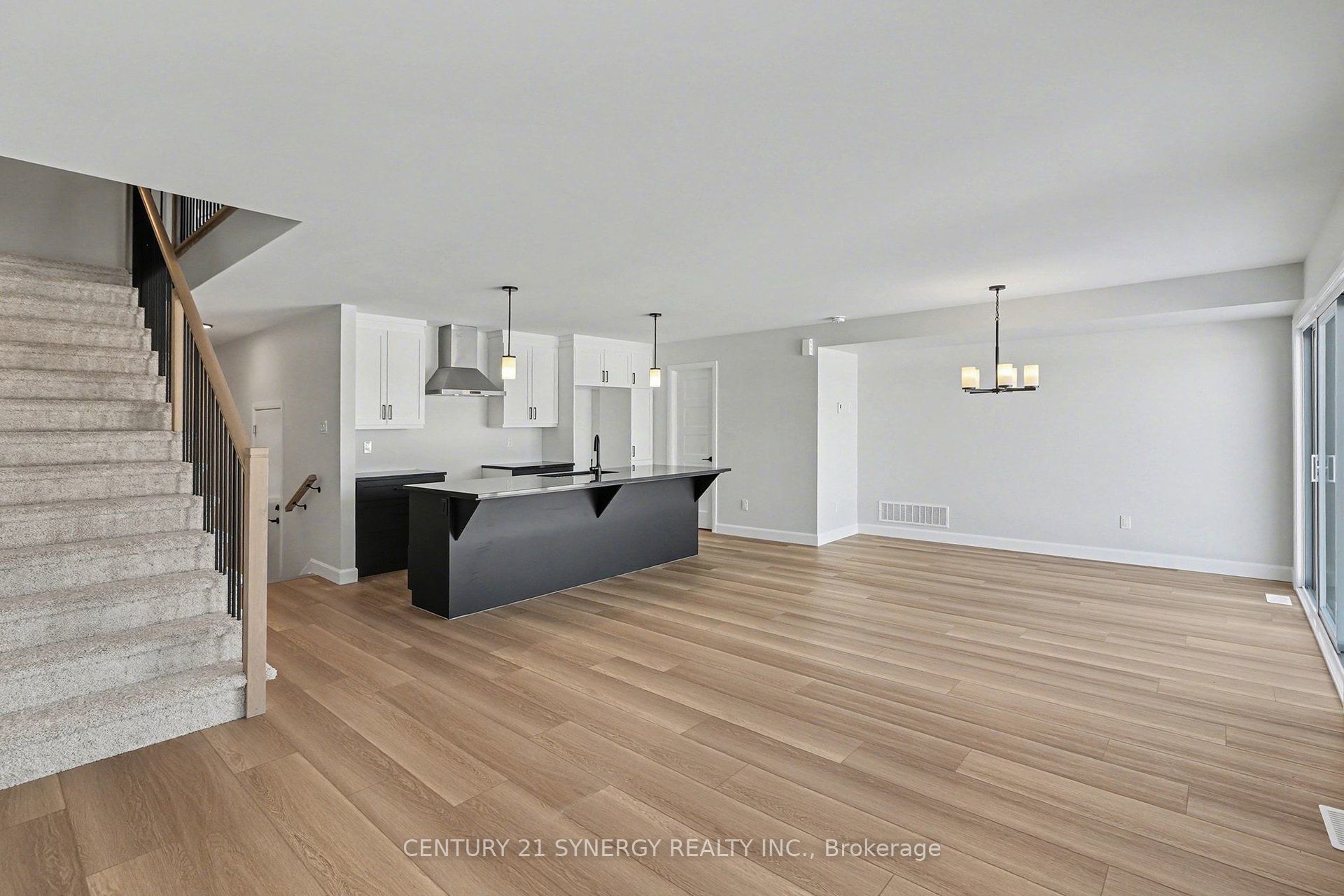 67 Villeneuve Street Property Photo 11