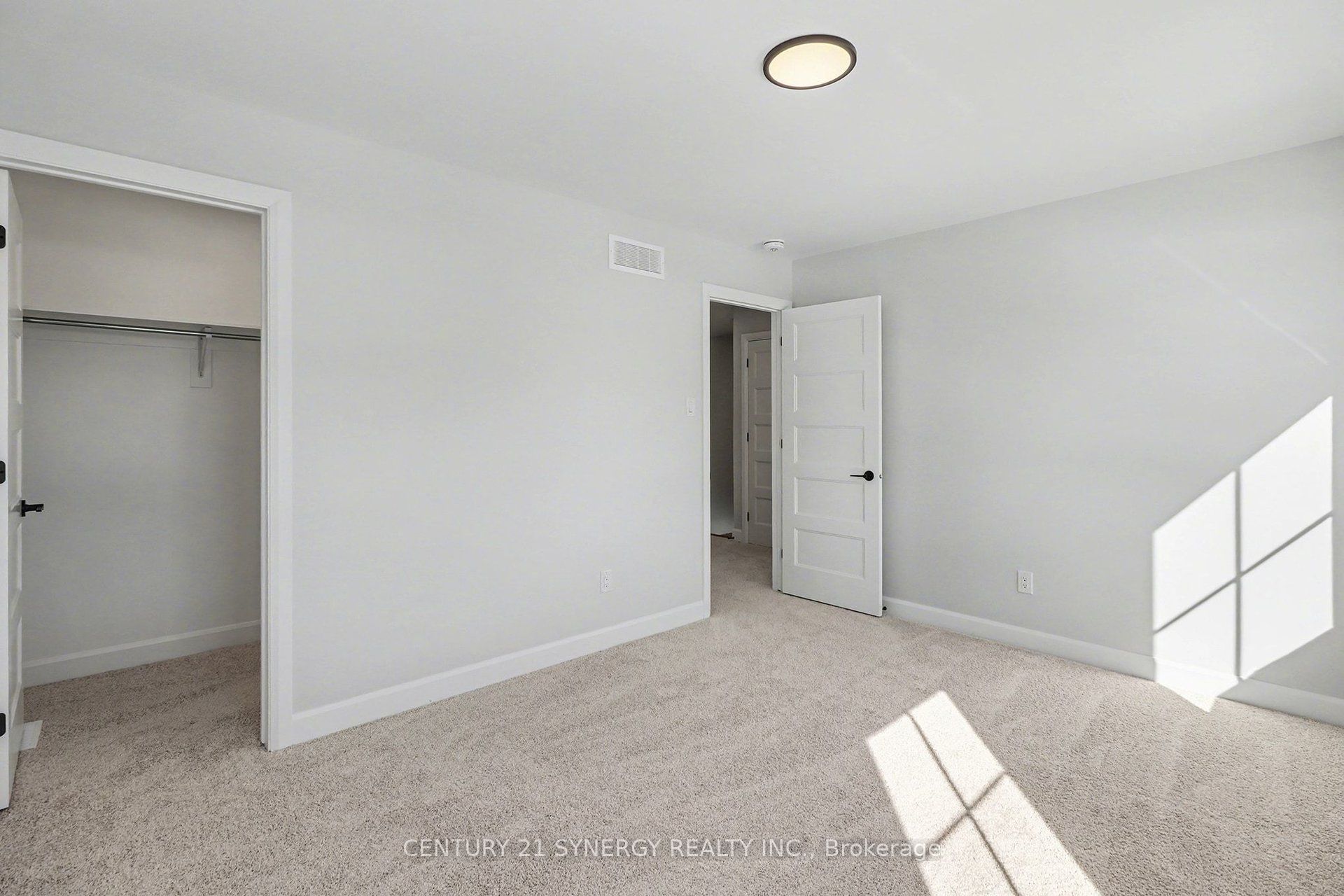 67 Villeneuve Street Property Photo 28