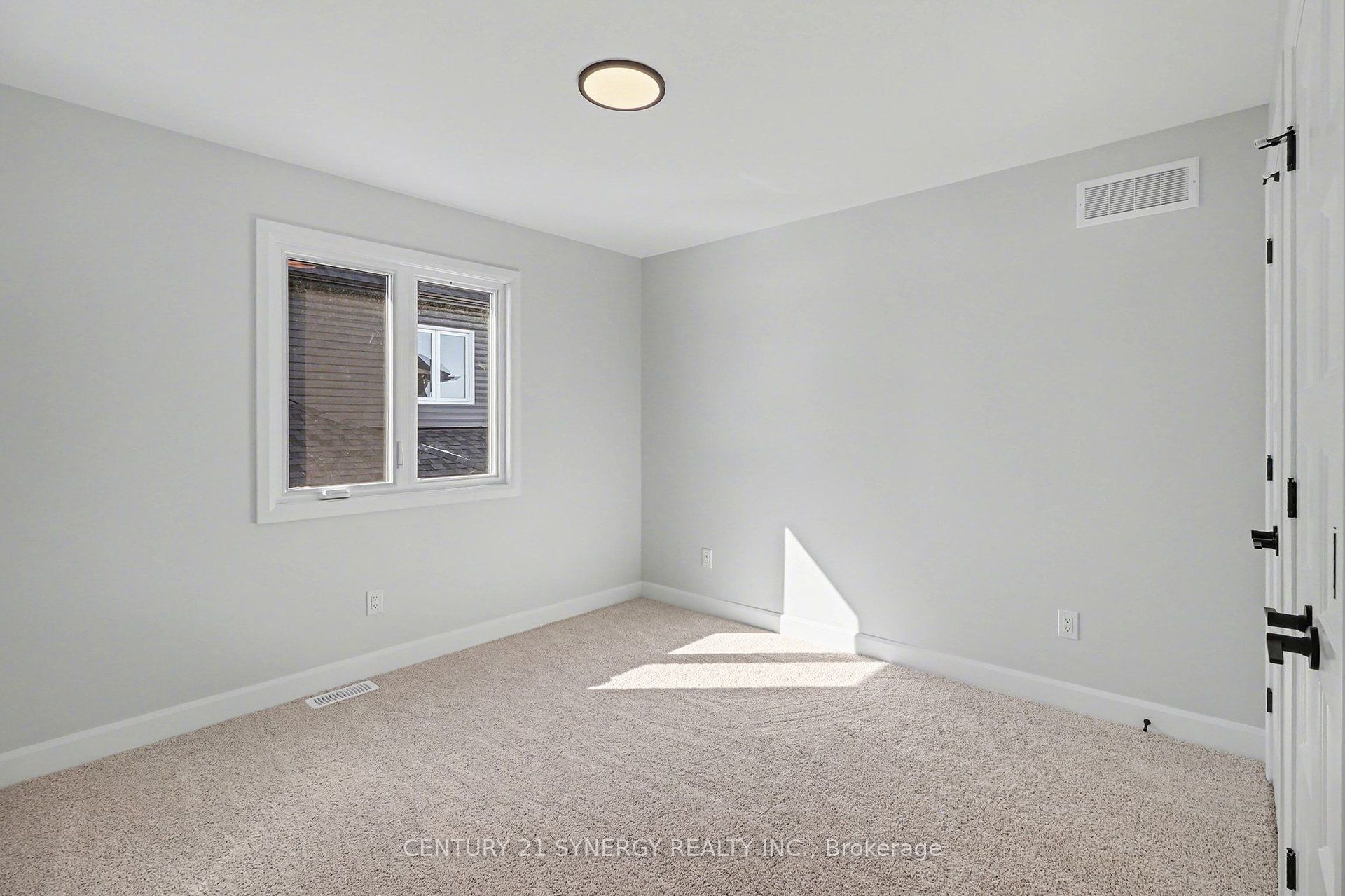 67 Villeneuve Street Property Photo 29