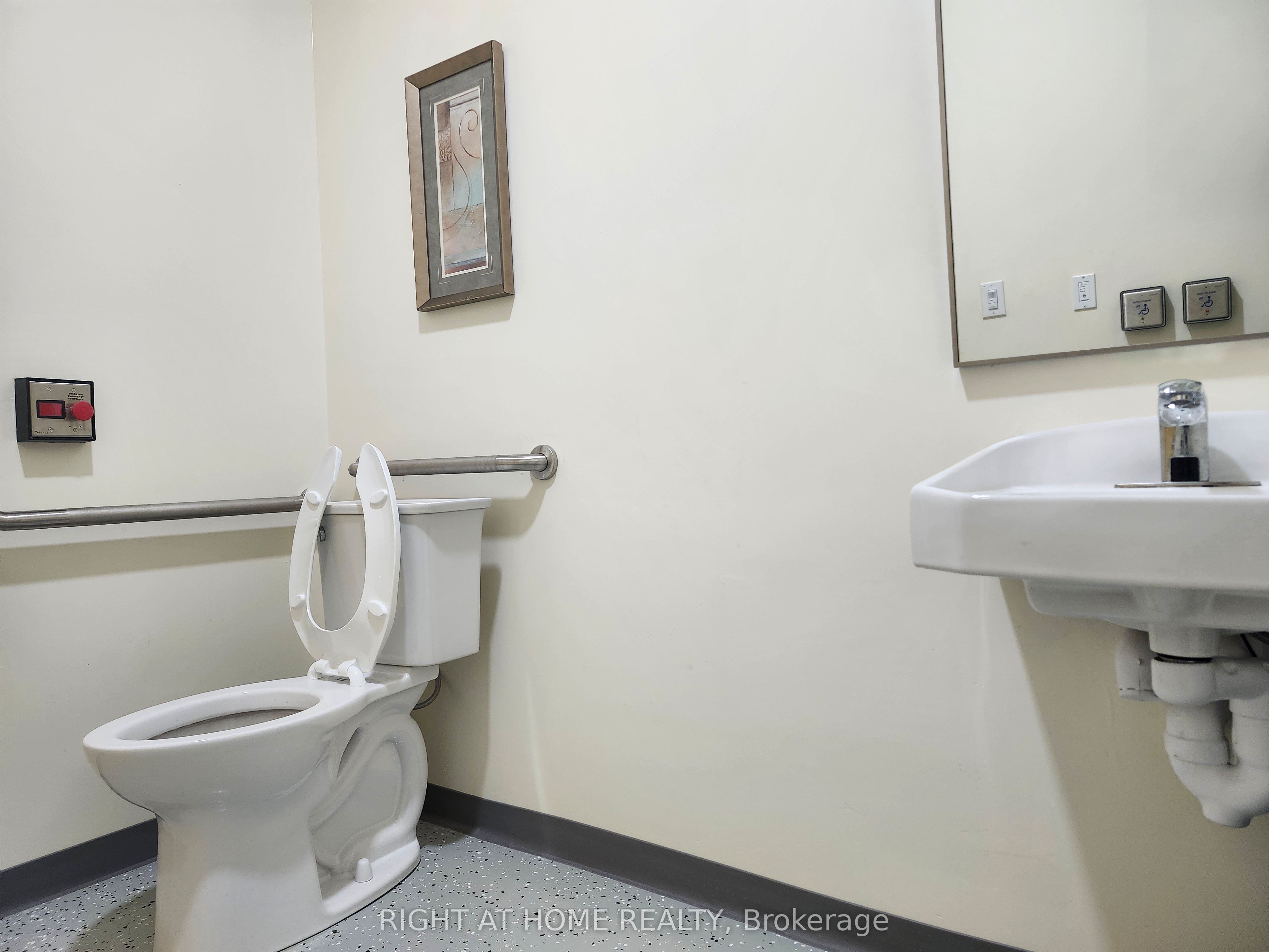 108 Garment Street 101 Property Photo 15