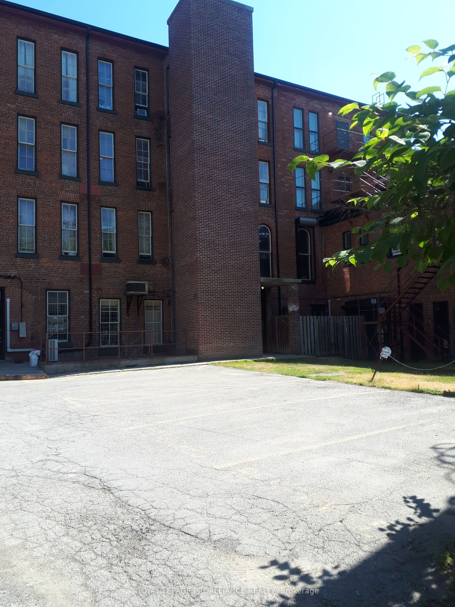 97 Walton Street Property Photo 2