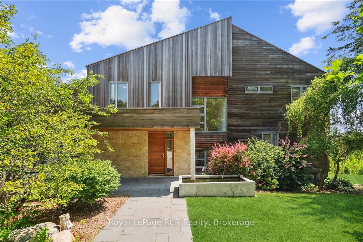 20 Everett Road Property Photo 1