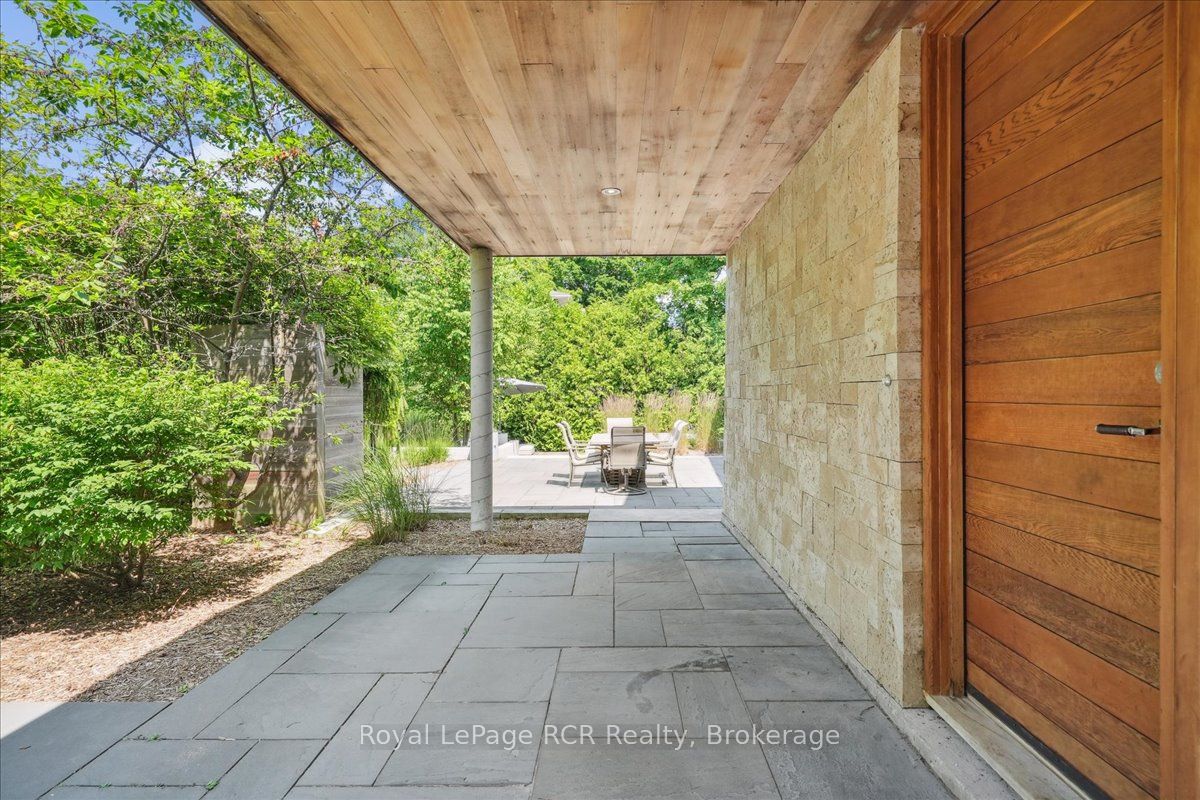 20 Everett Road Property Photo 7