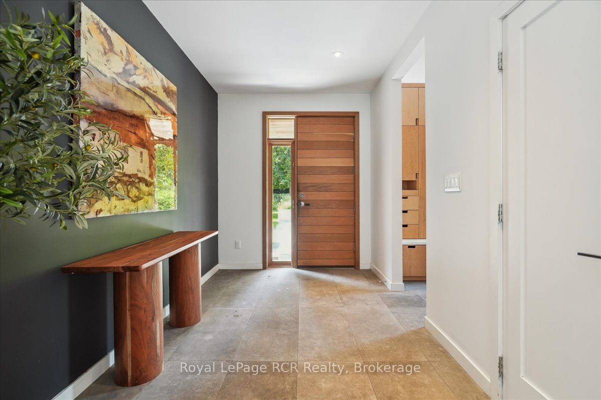 20 Everett Road Property Photo 9