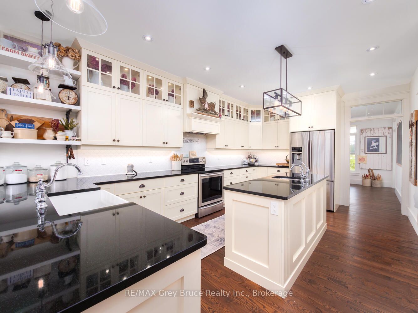 33 Dunks Bay Road Property Photo 9