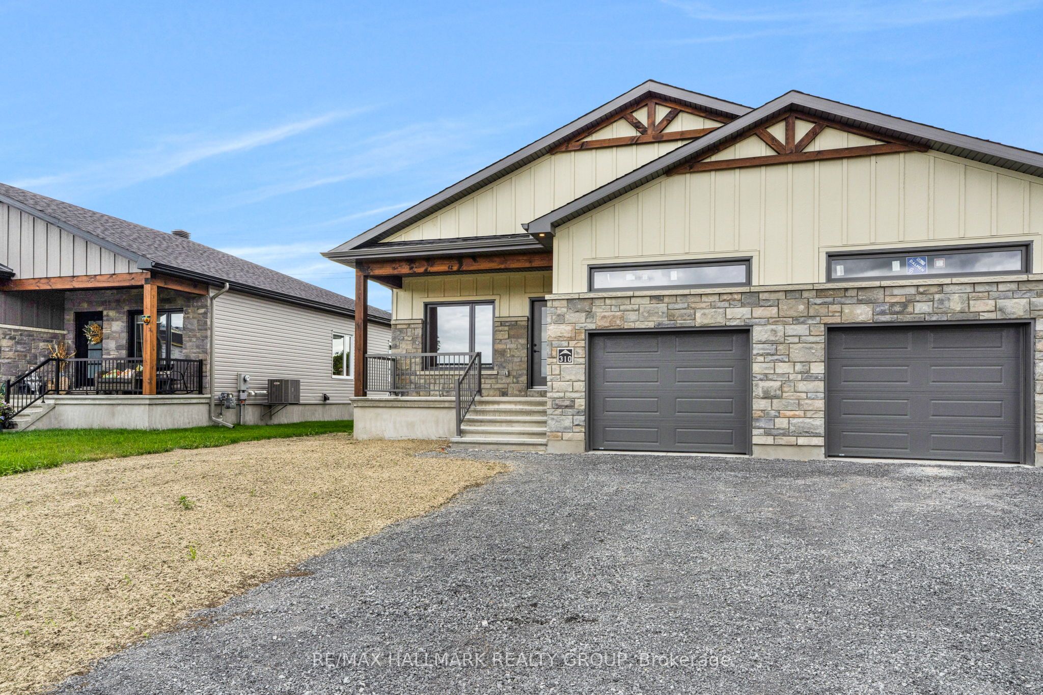 324 Zakari Street Property Photo 2