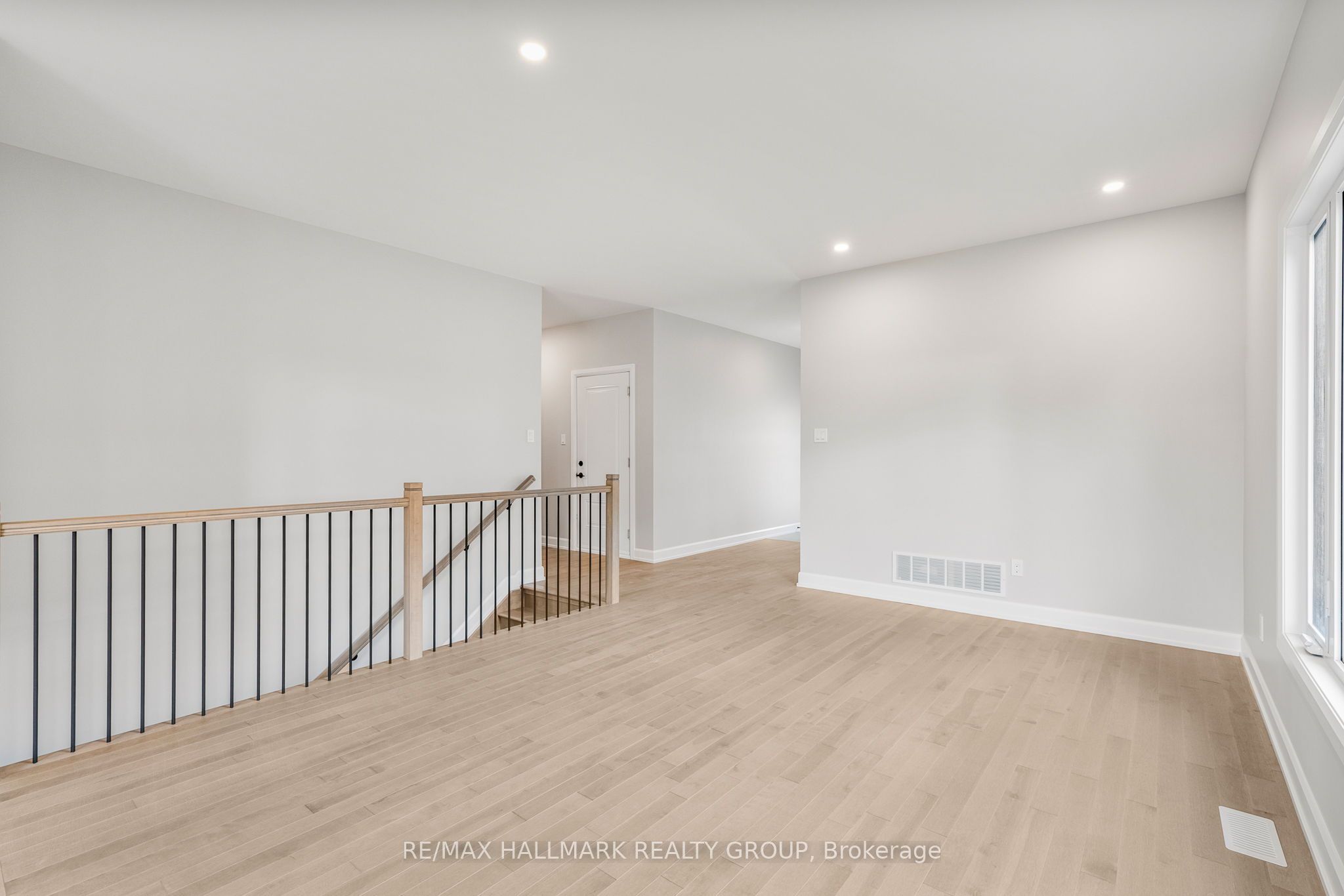 324 Zakari Street Property Photo 9