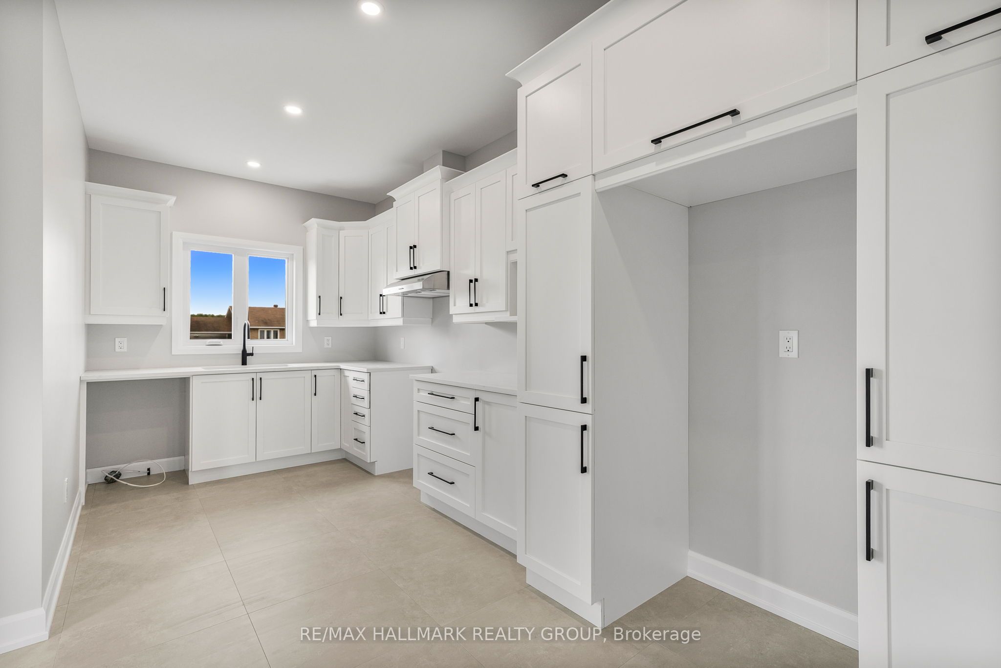 324 Zakari Street Property Photo 14