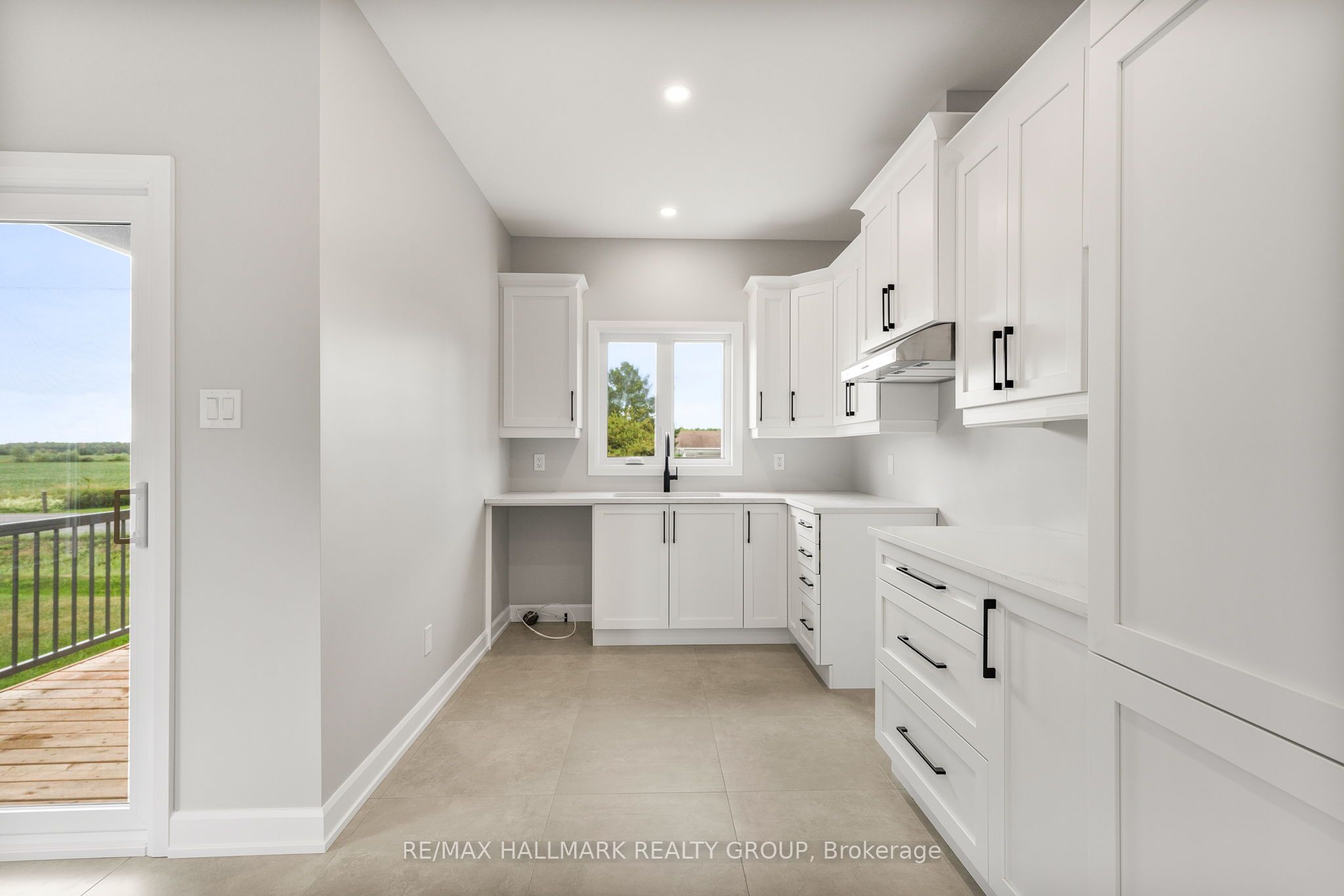324 Zakari Street Property Photo 15