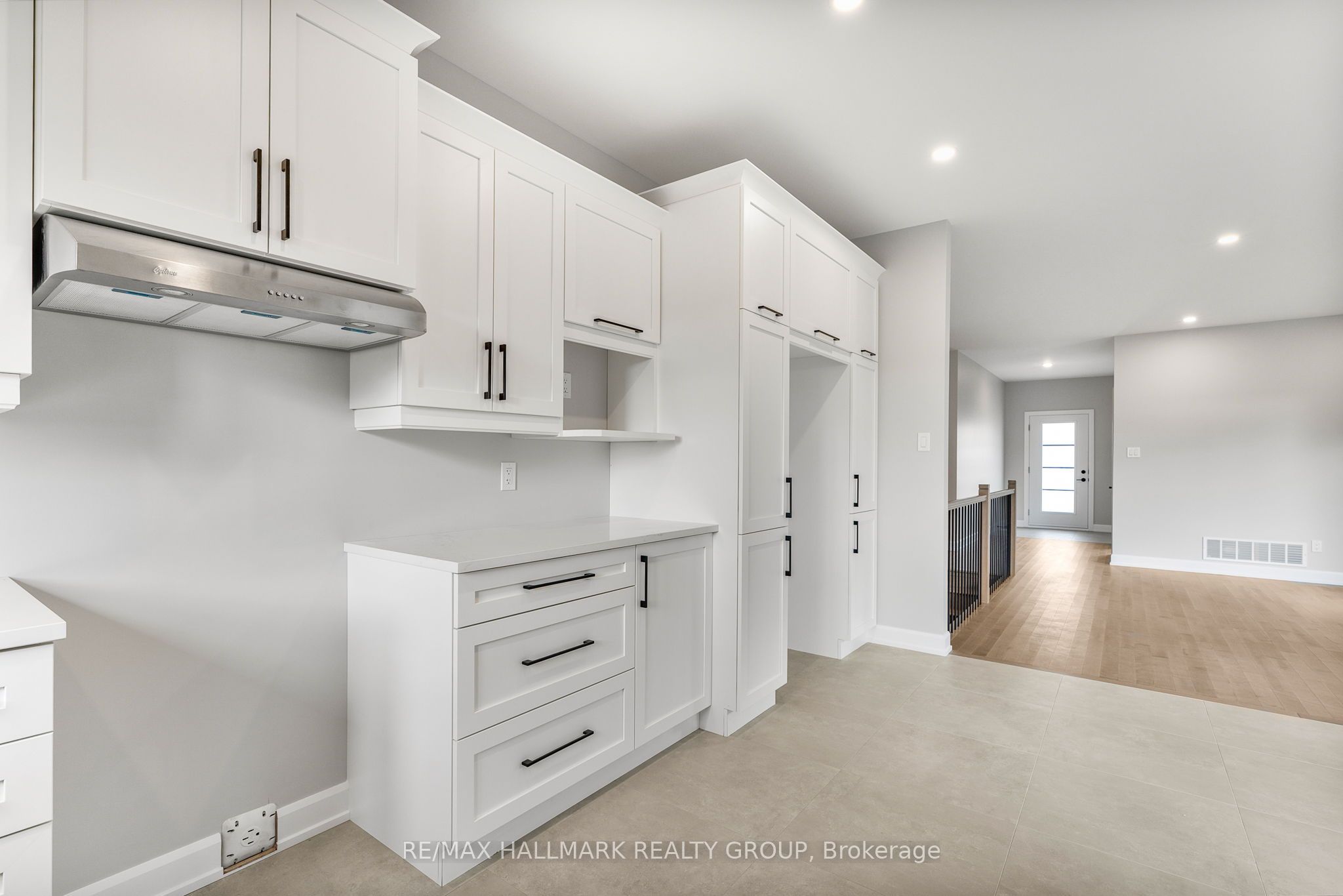 324 Zakari Street Property Photo 16