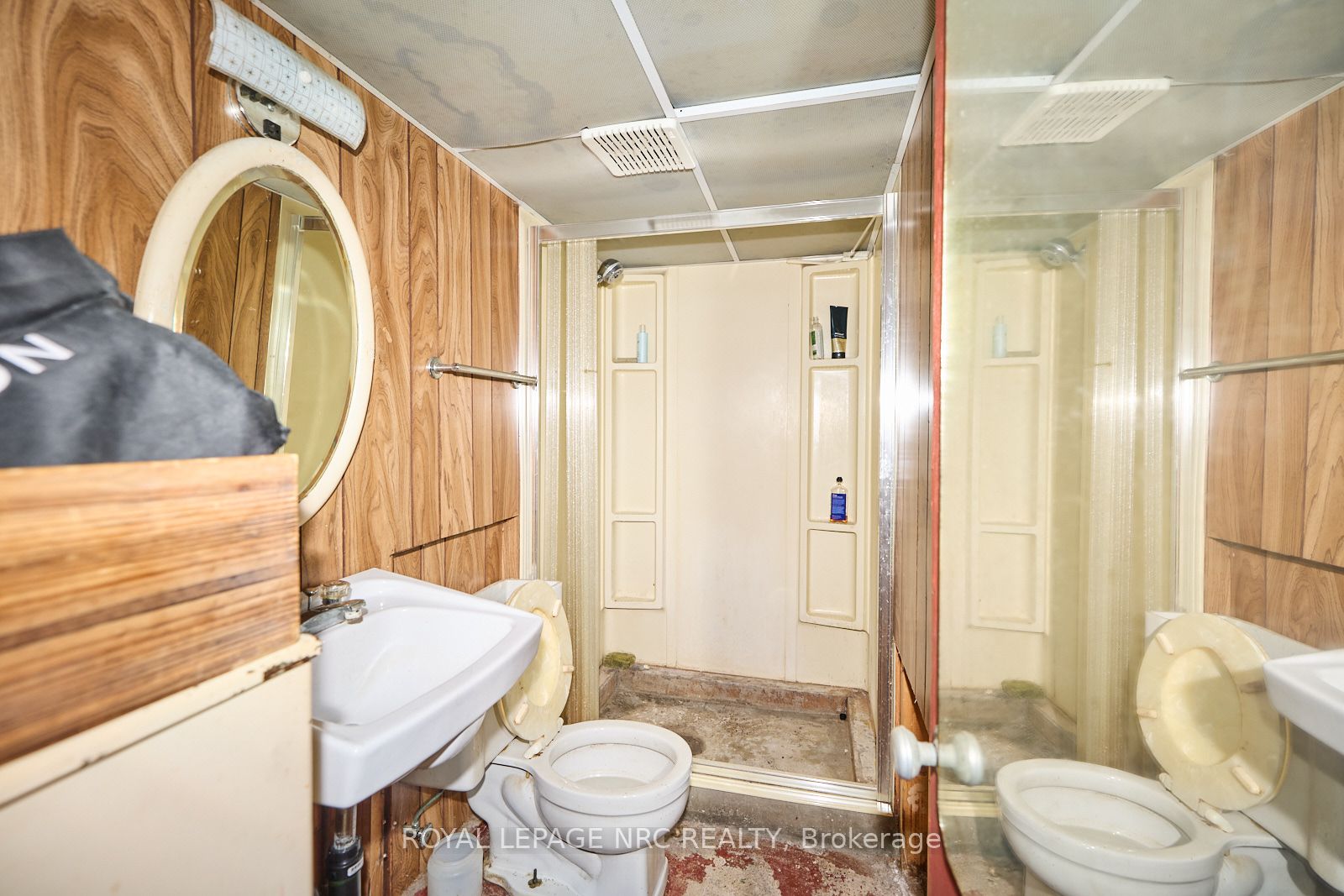 3758 Main Street Property Photo 28