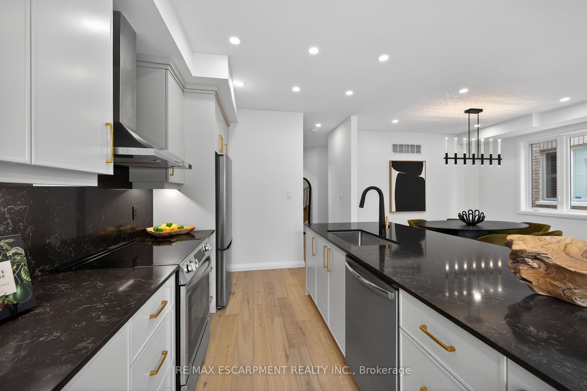12 Shady Oaks Trail Property Photo 16