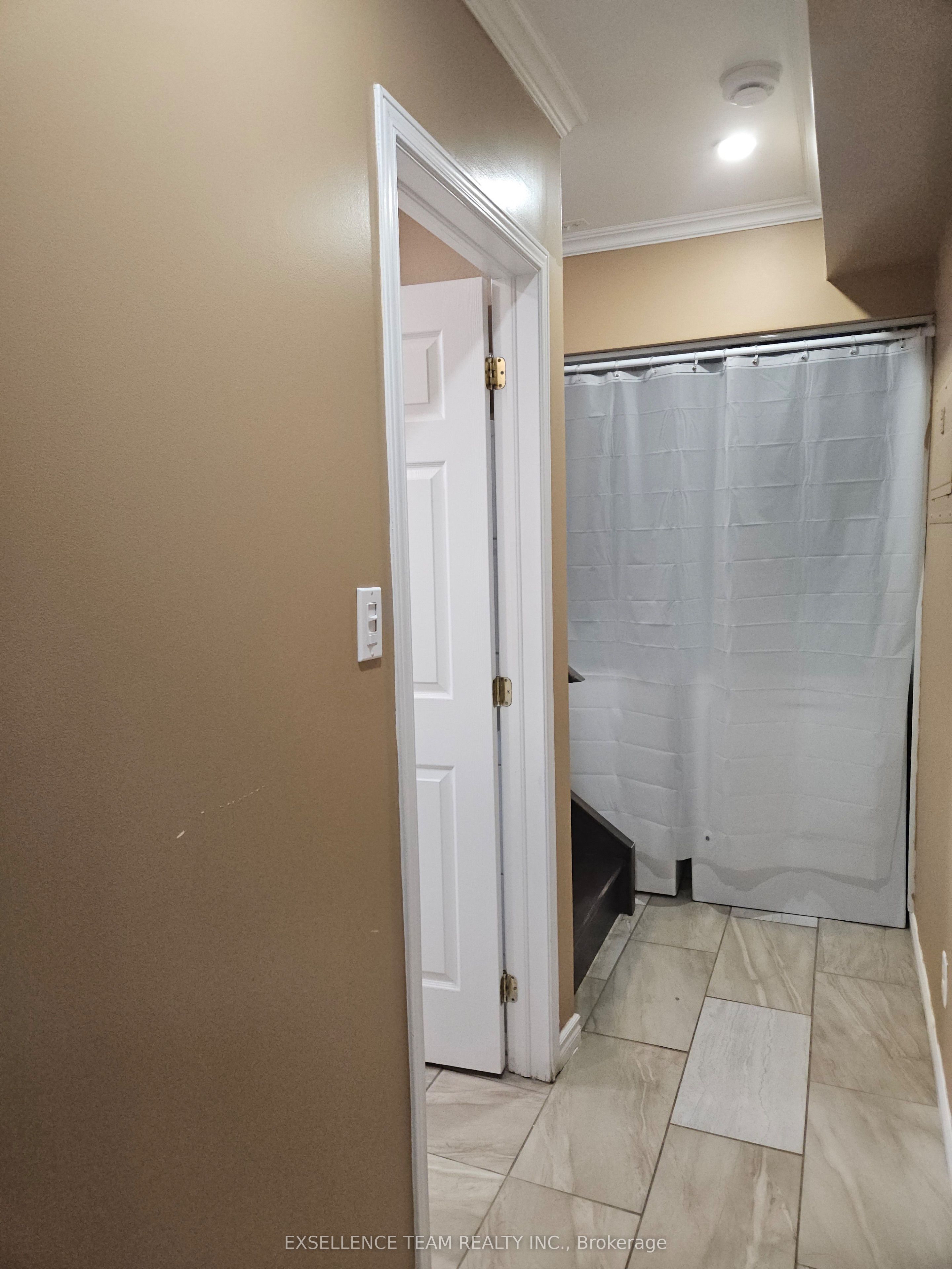 2 Bellamy Street Property Photo 36