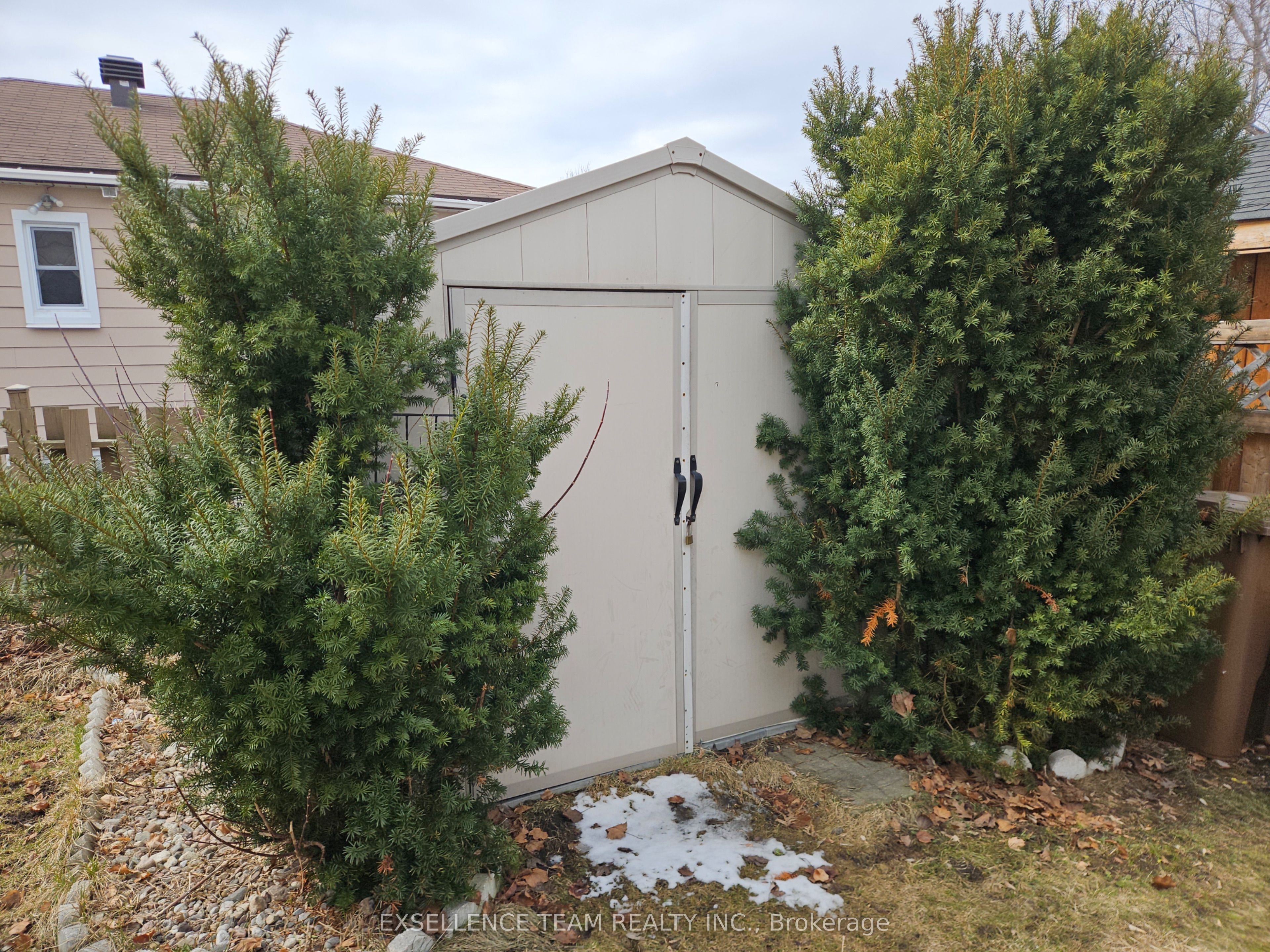 2 Bellamy Street Property Photo 41