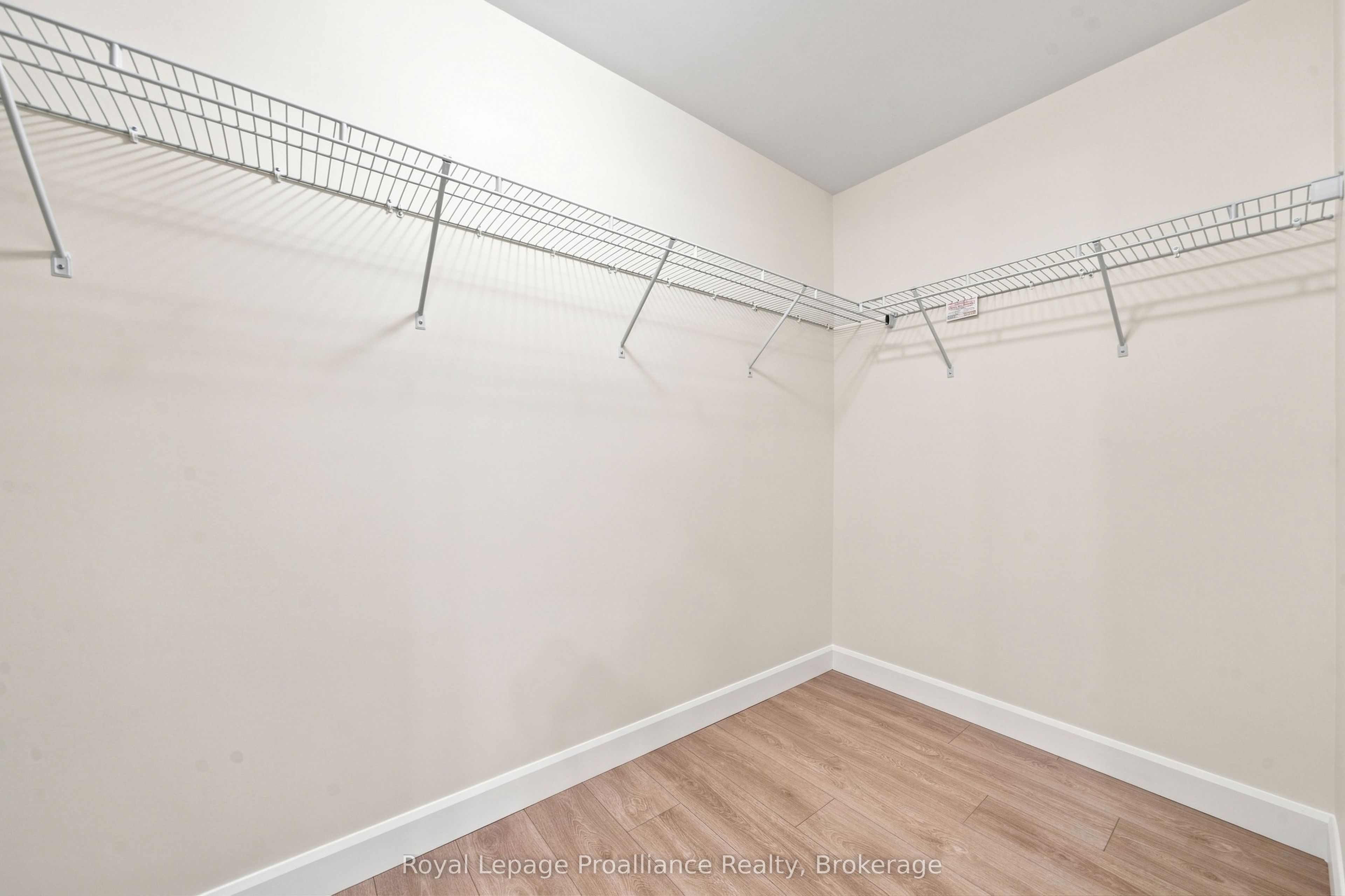 106 Hastings Park Drive Property Photo 19