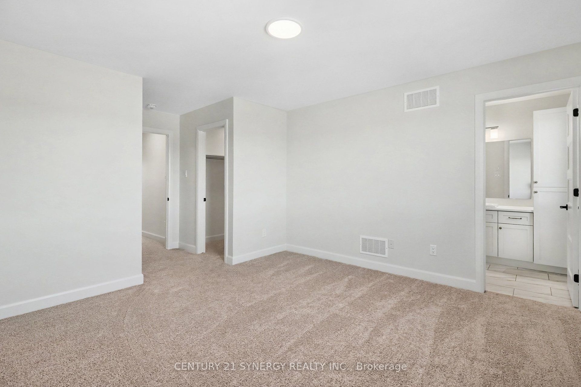 31 Helen Street Property Photo 14