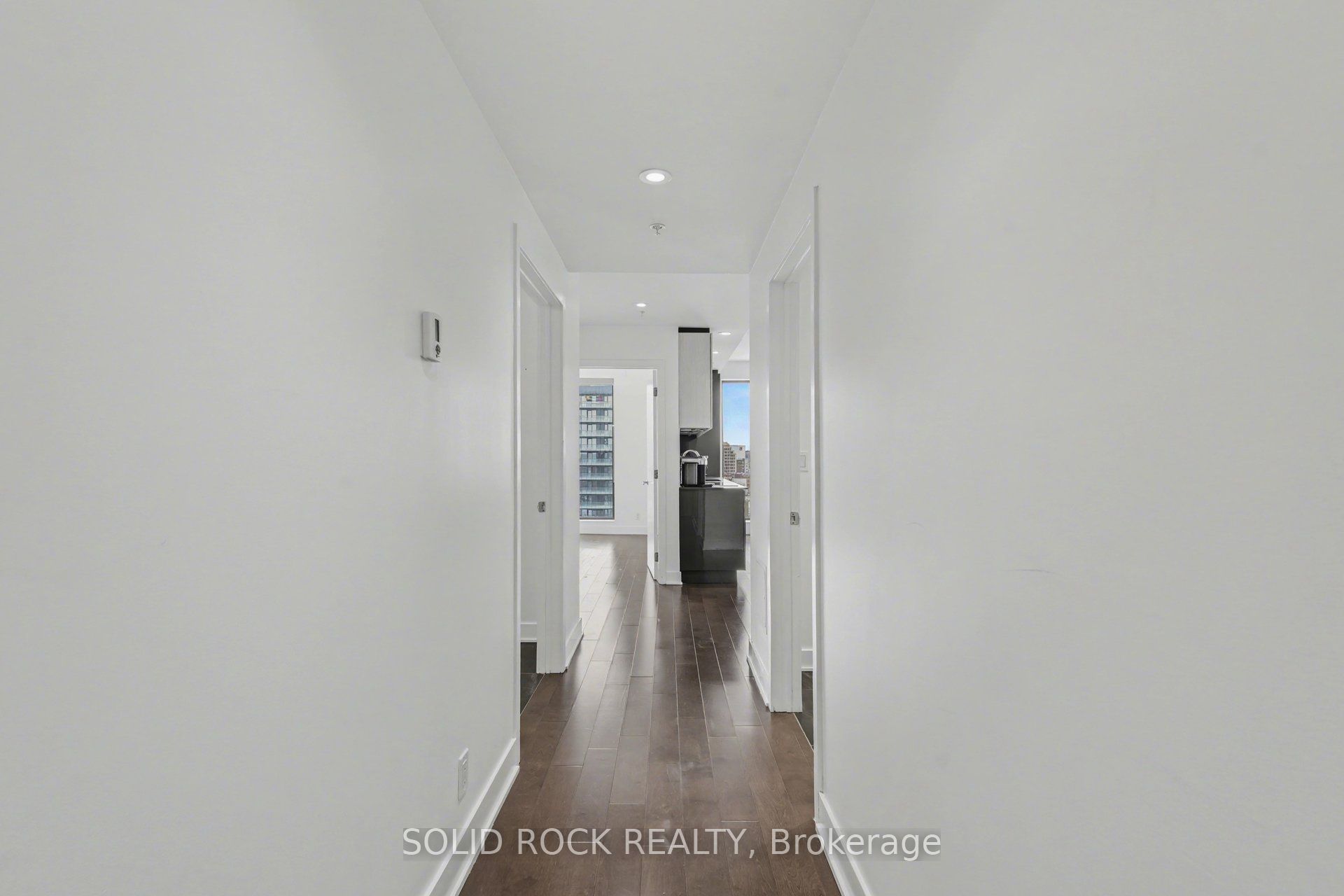 20 Daly Avenue 1606 Property Photo 7