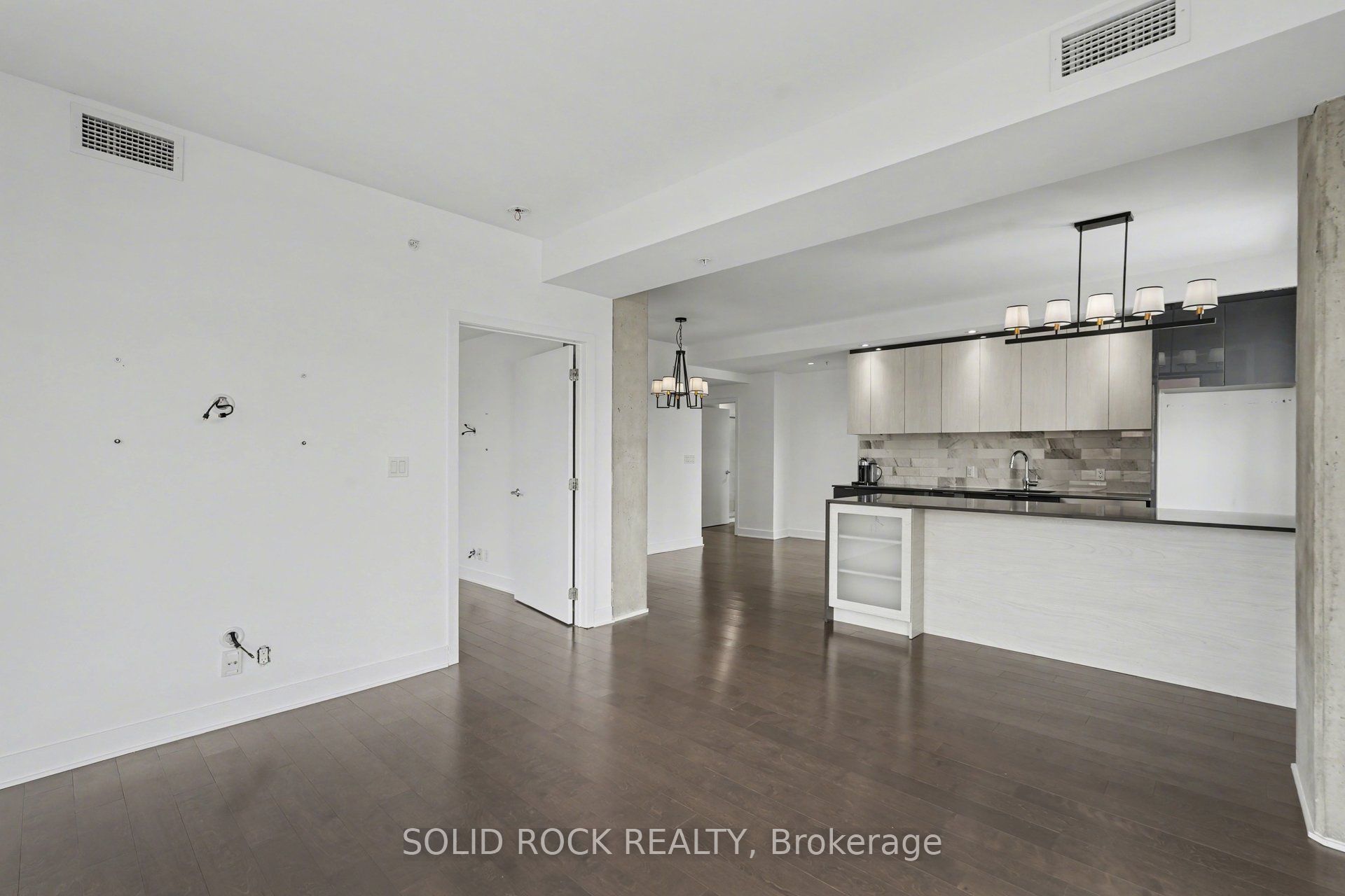 20 Daly Avenue 1606 Property Photo 10