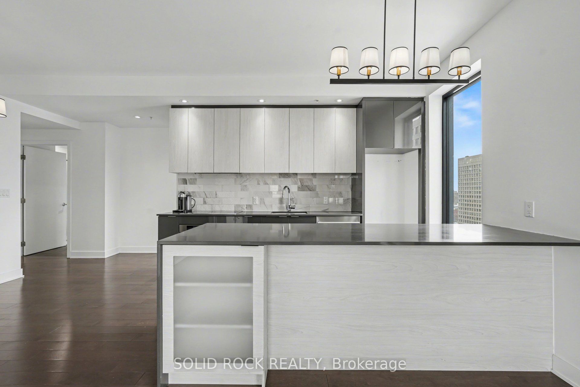 20 Daly Avenue 1606 Property Photo 14