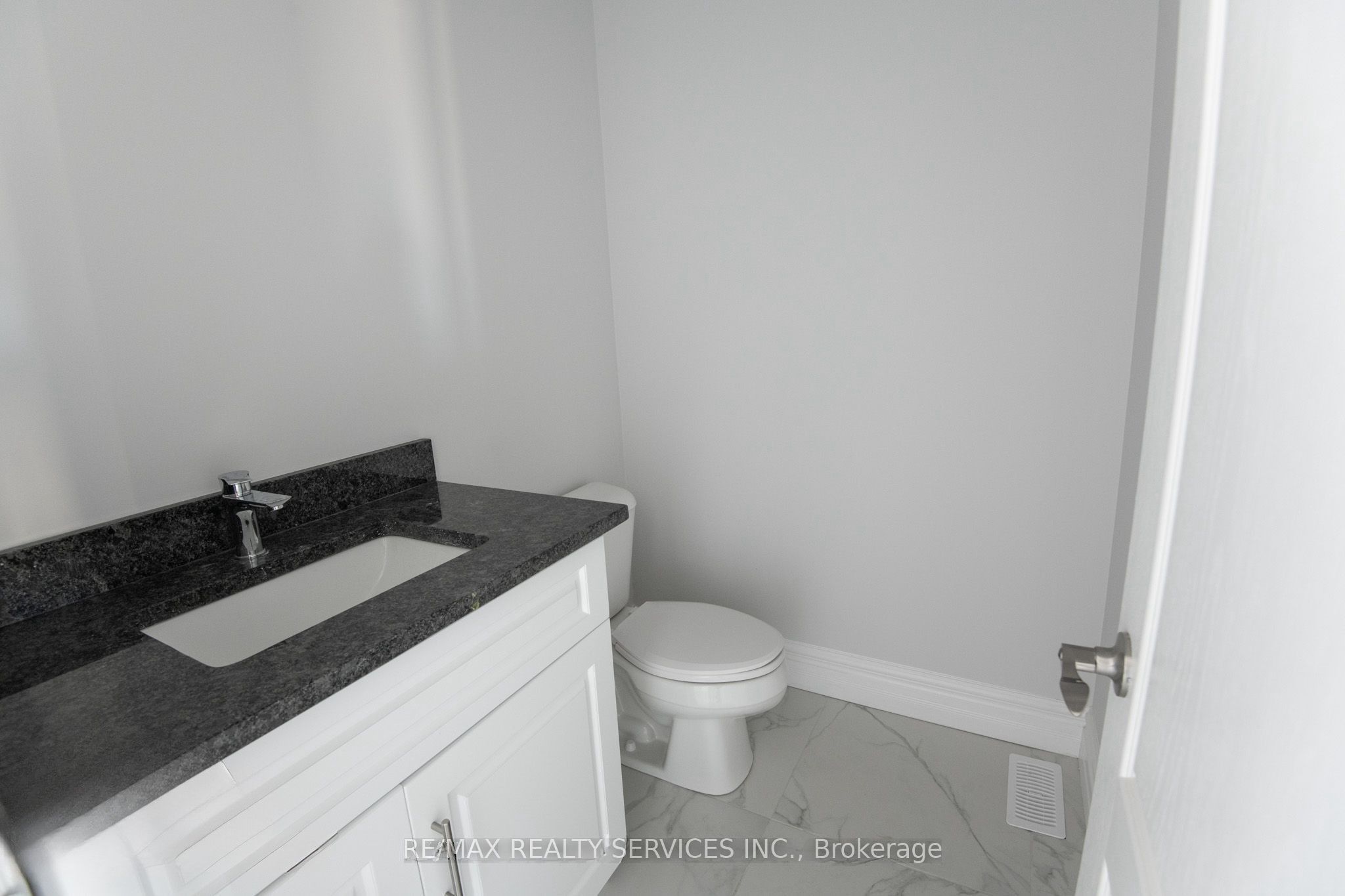 150 Tuscany Trail Property Photo 14