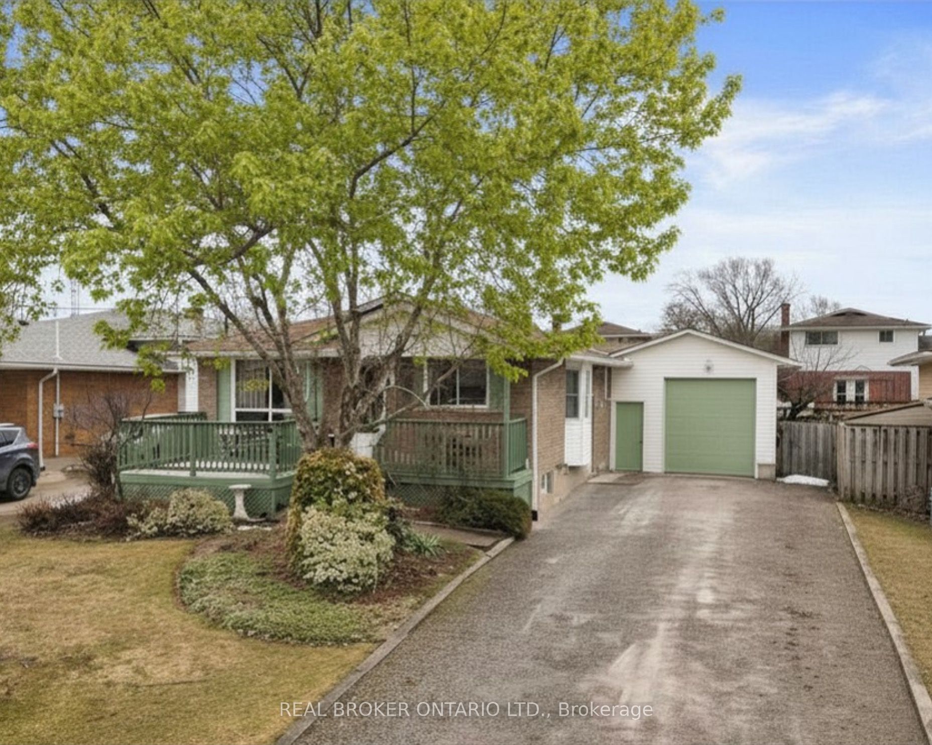20 Brackencrest Road Property Photo 1