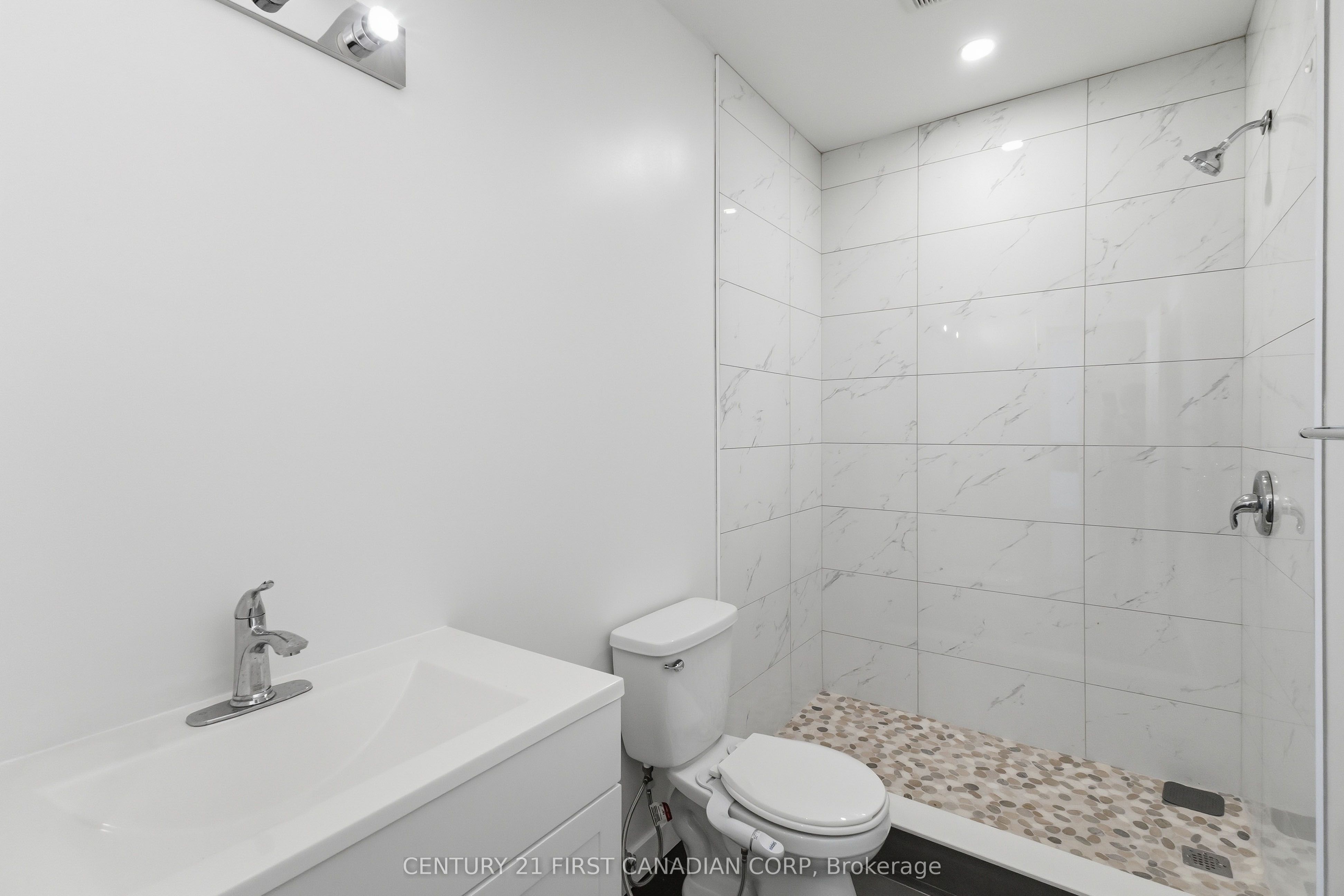 1647 Applerock Avenue Property Photo 39