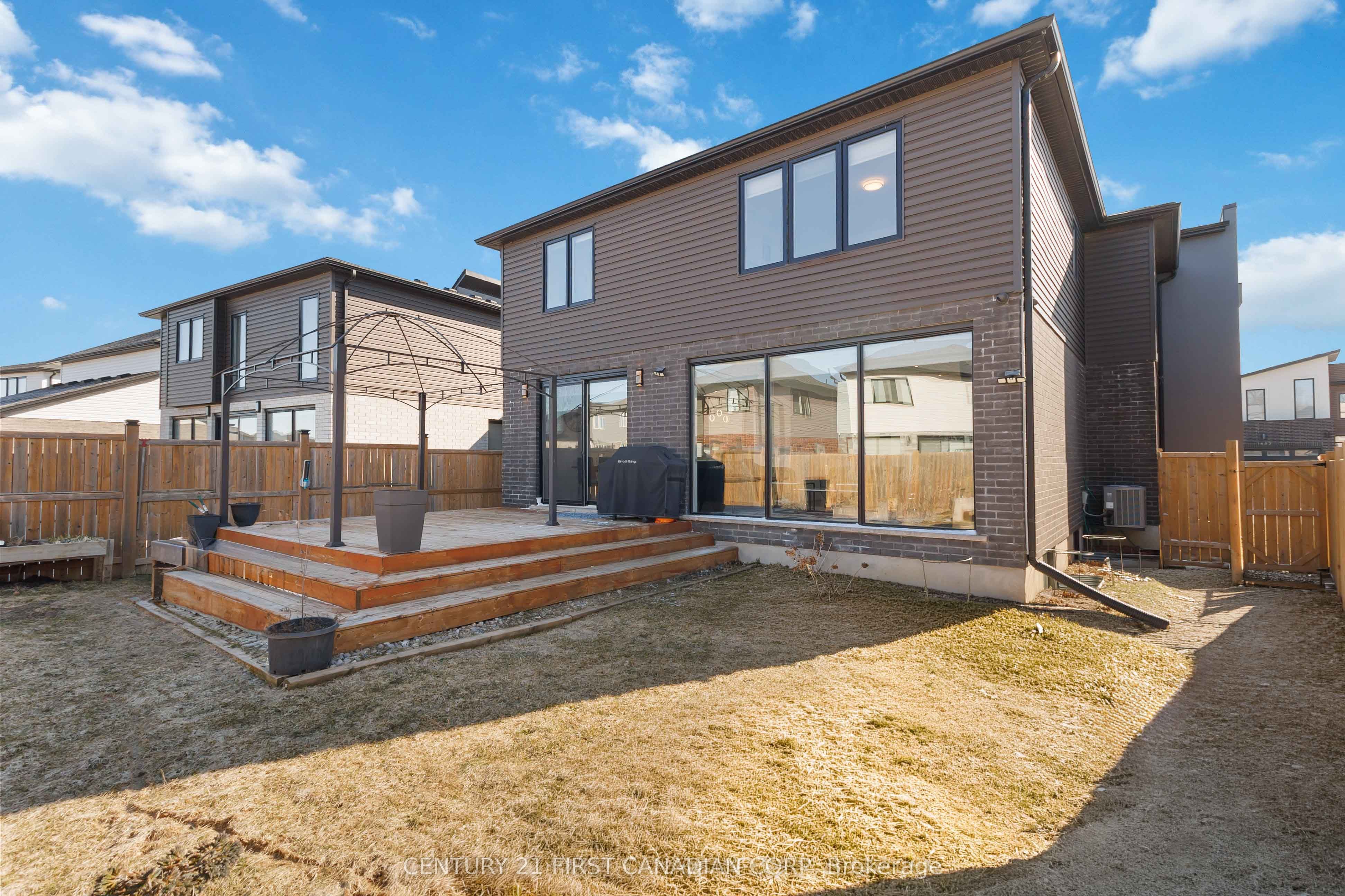 1647 Applerock Avenue Property Photo 44