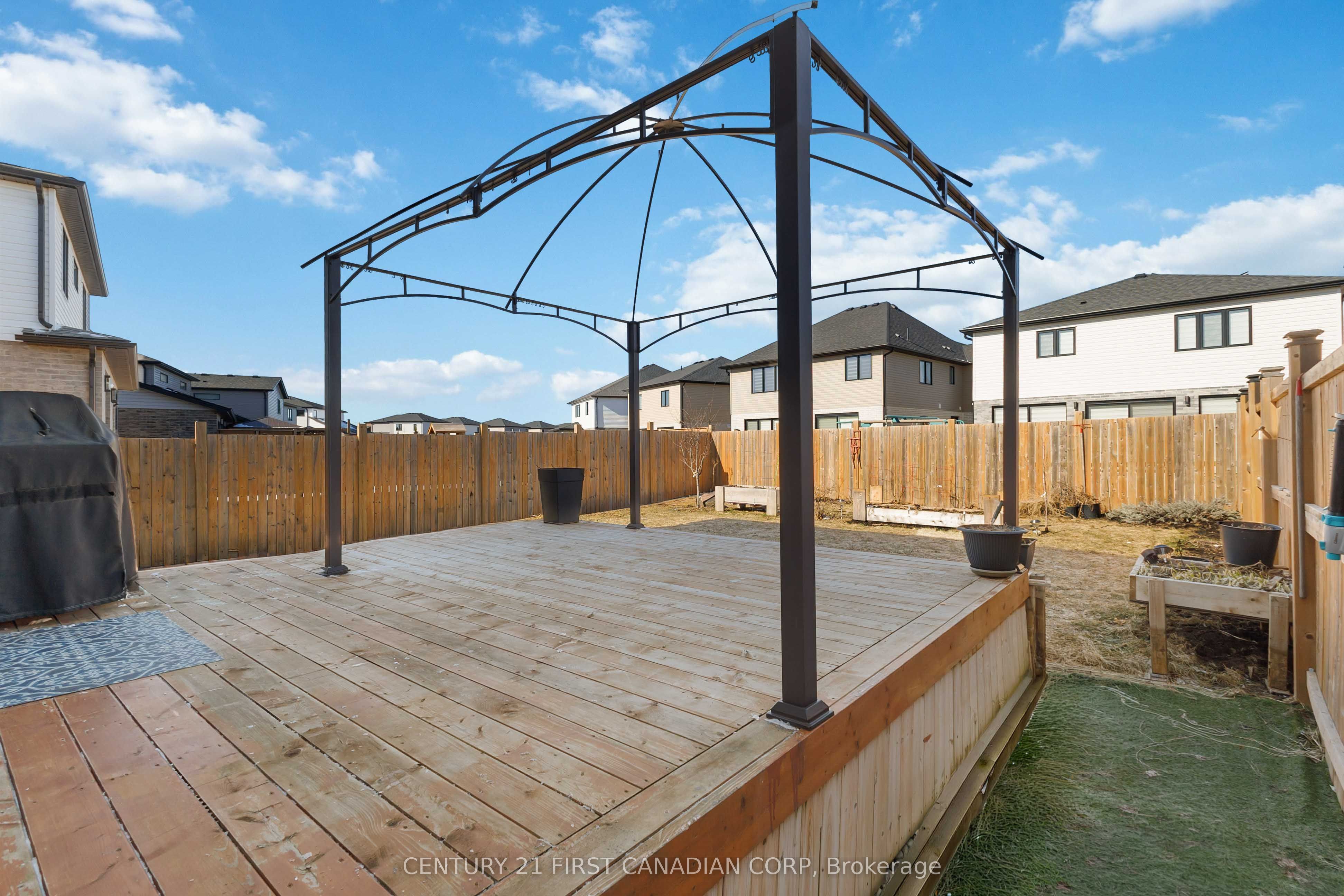 1647 Applerock Avenue Property Photo 46