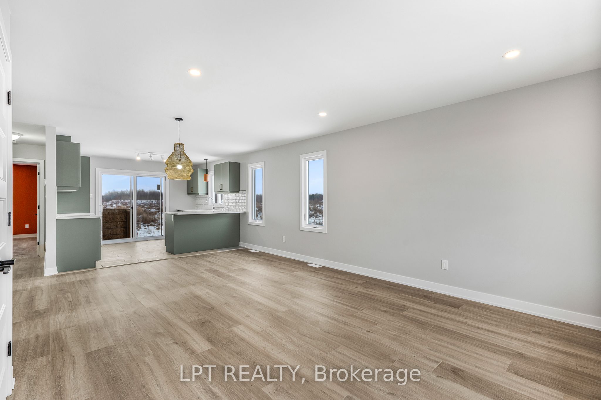 965 Katia Street Property Photo 5