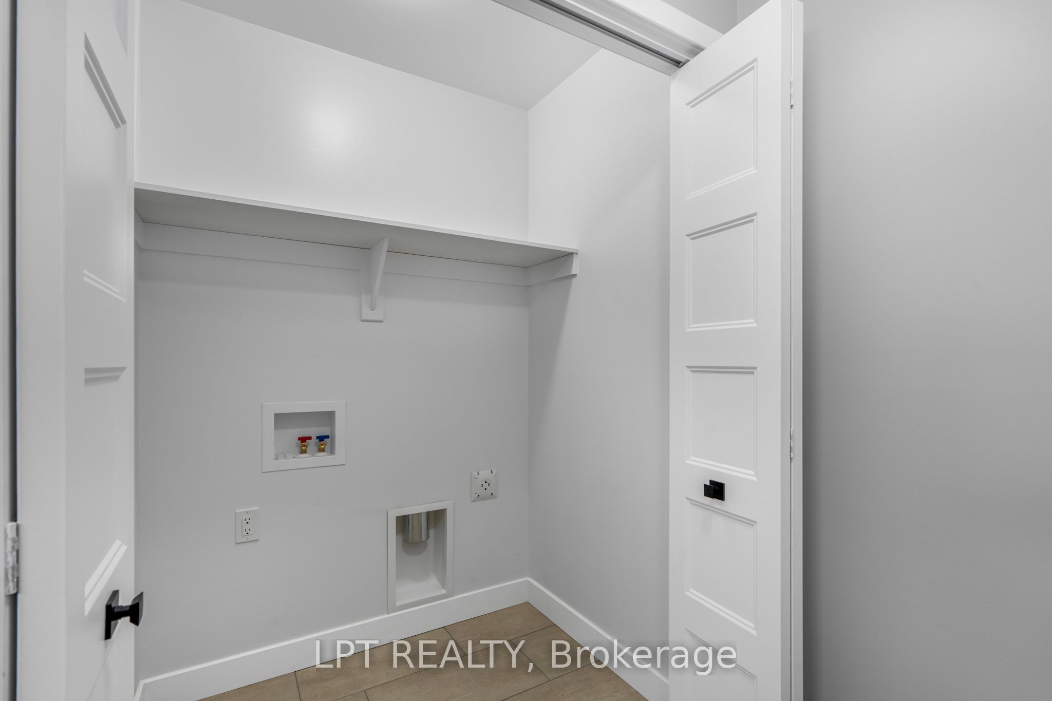 965 Katia Street Property Photo 16