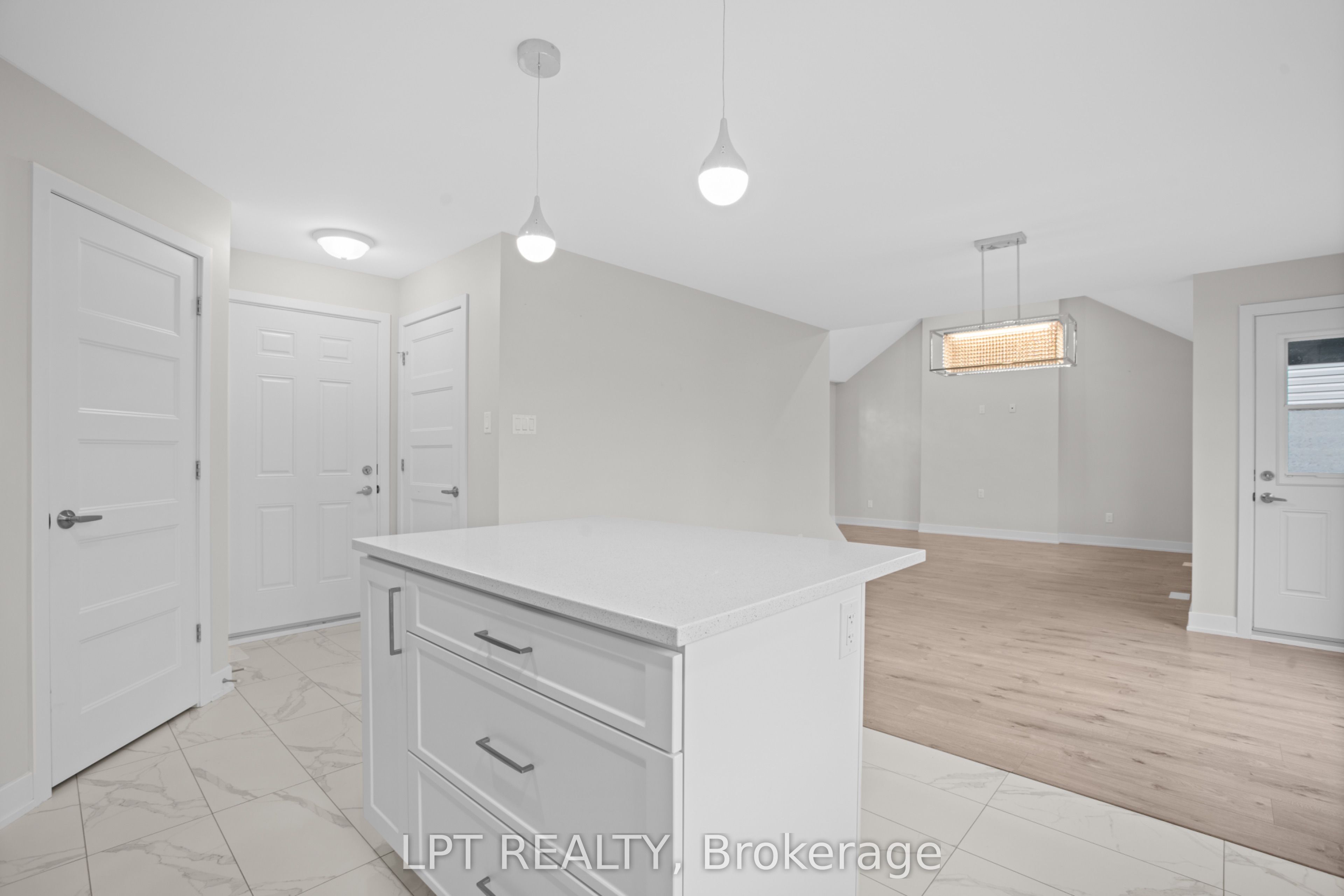 936 Katia Street Property Photo 19