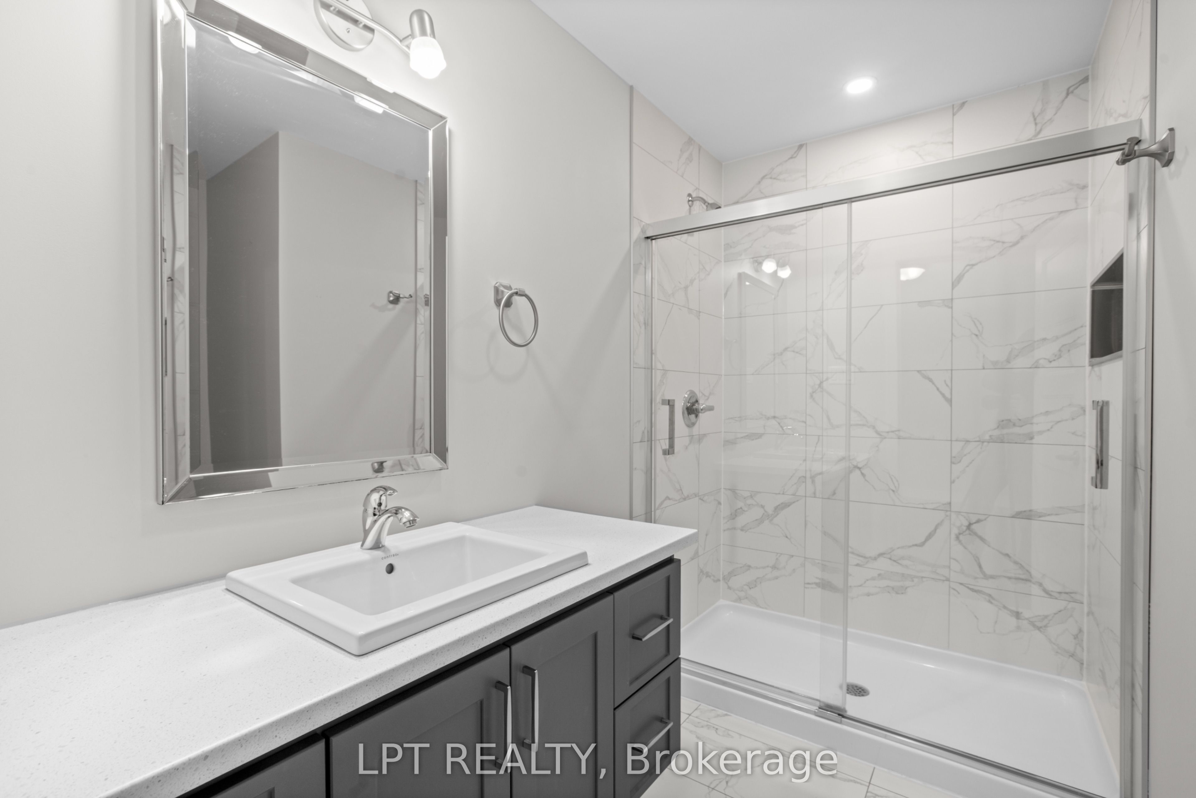 936 Katia Street Property Photo 23