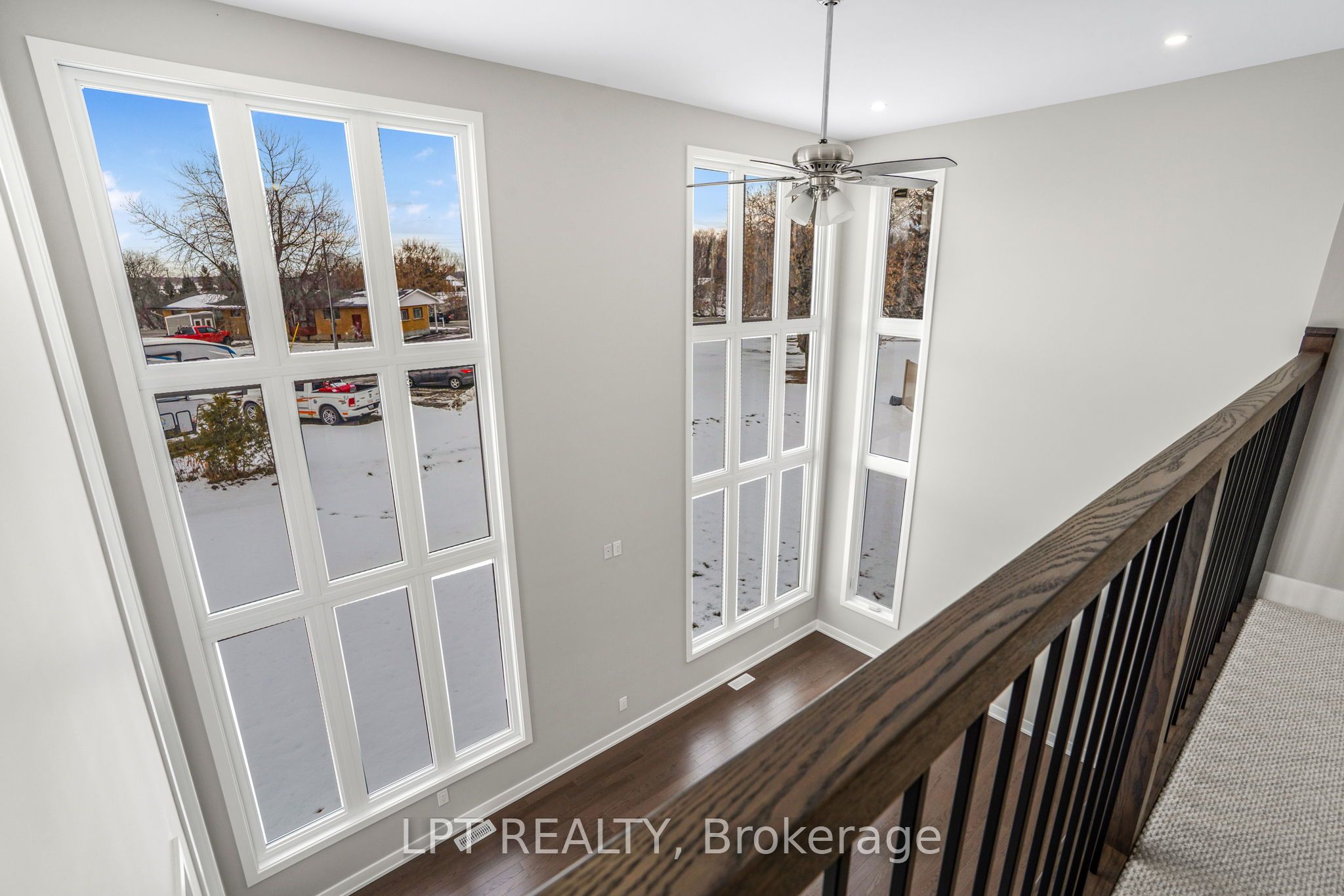 945 Katia Street Property Photo 21
