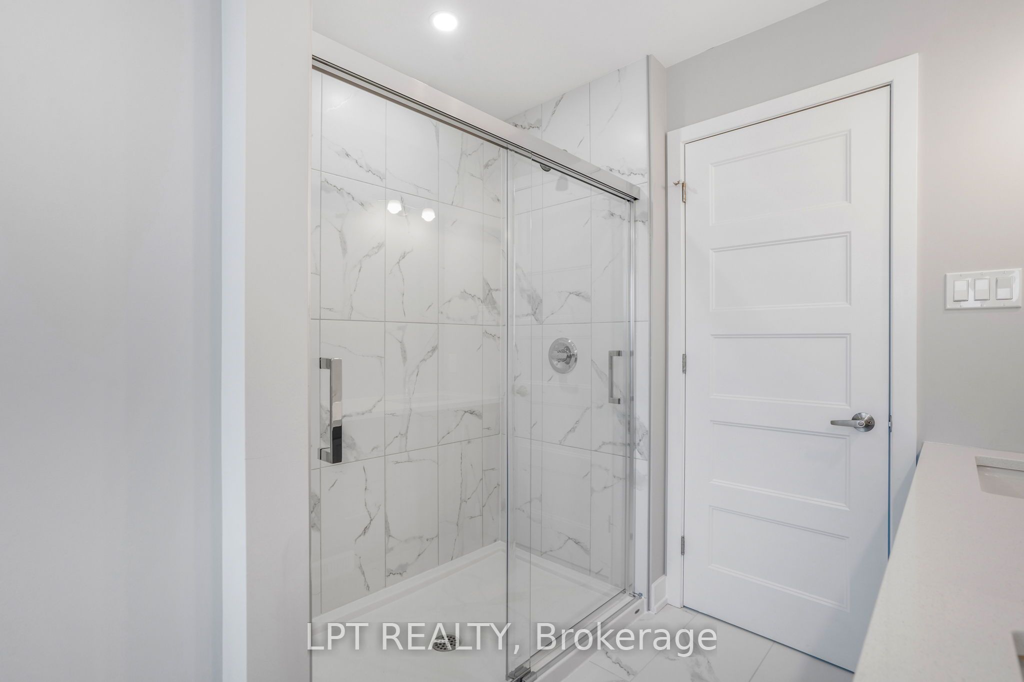 945 Katia Street Property Photo 26
