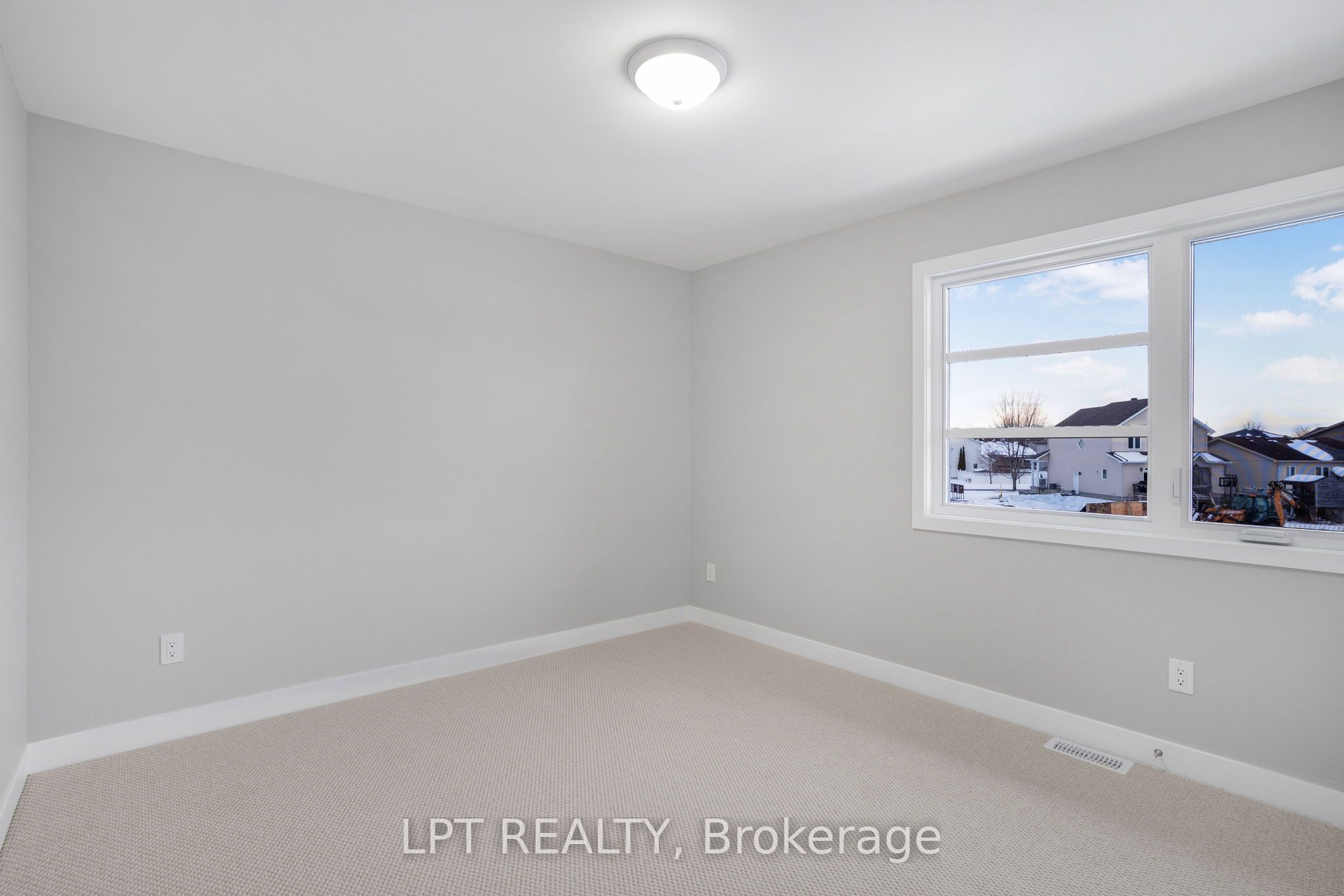 945 Katia Street Property Photo 28