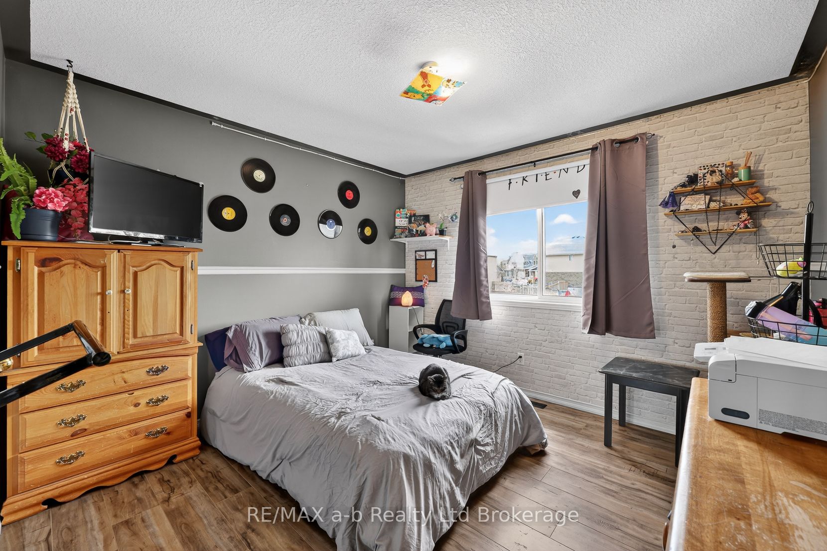 20 Owen Street Property Photo 28