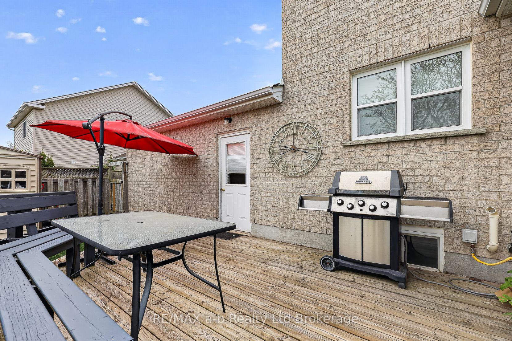 20 Owen Street Property Photo 46