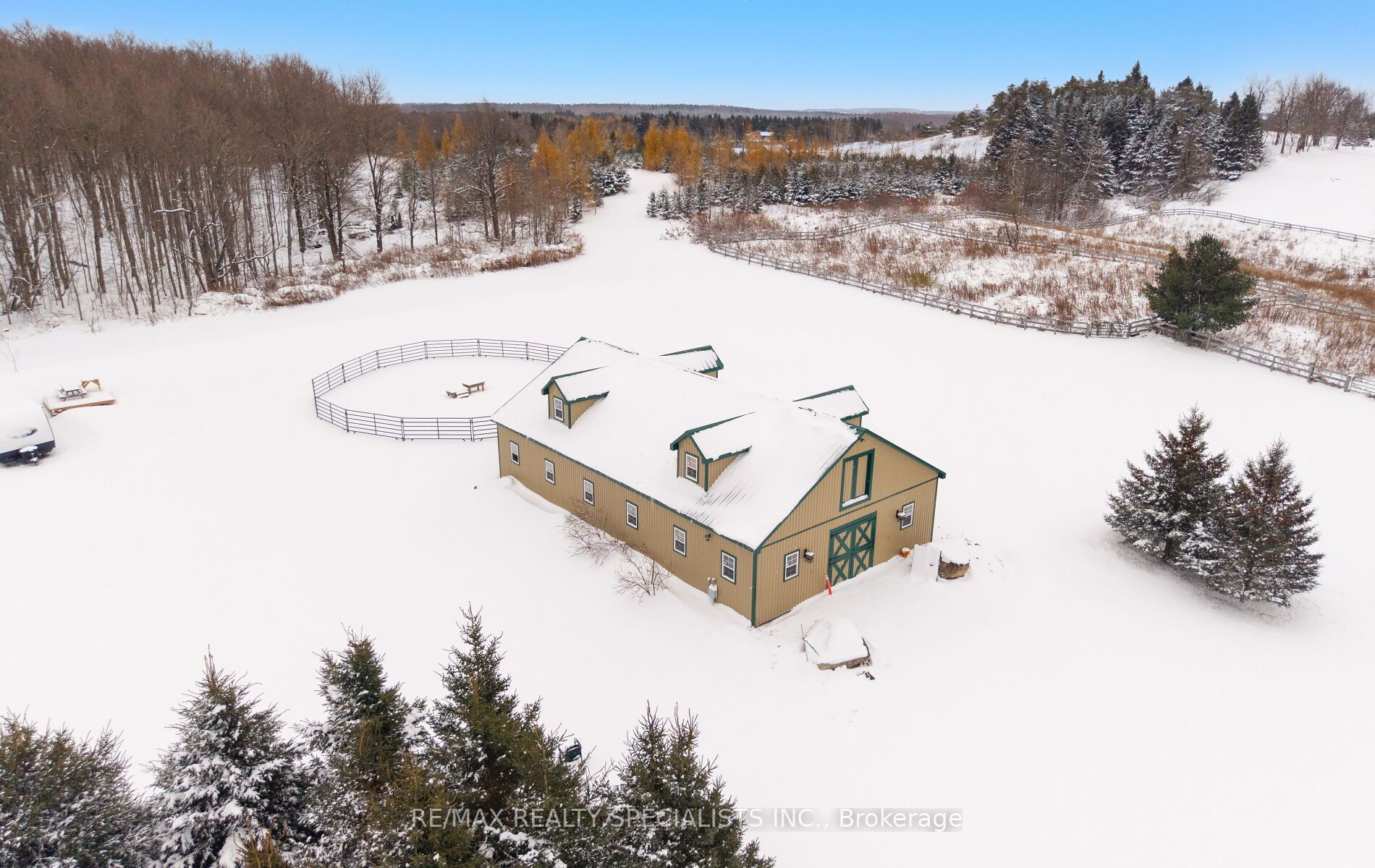427194 25th Side Road Property Photo 4