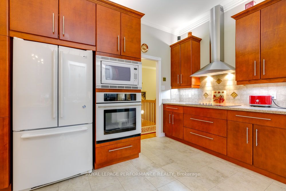 6802 Riverview Drive Property Photo 9