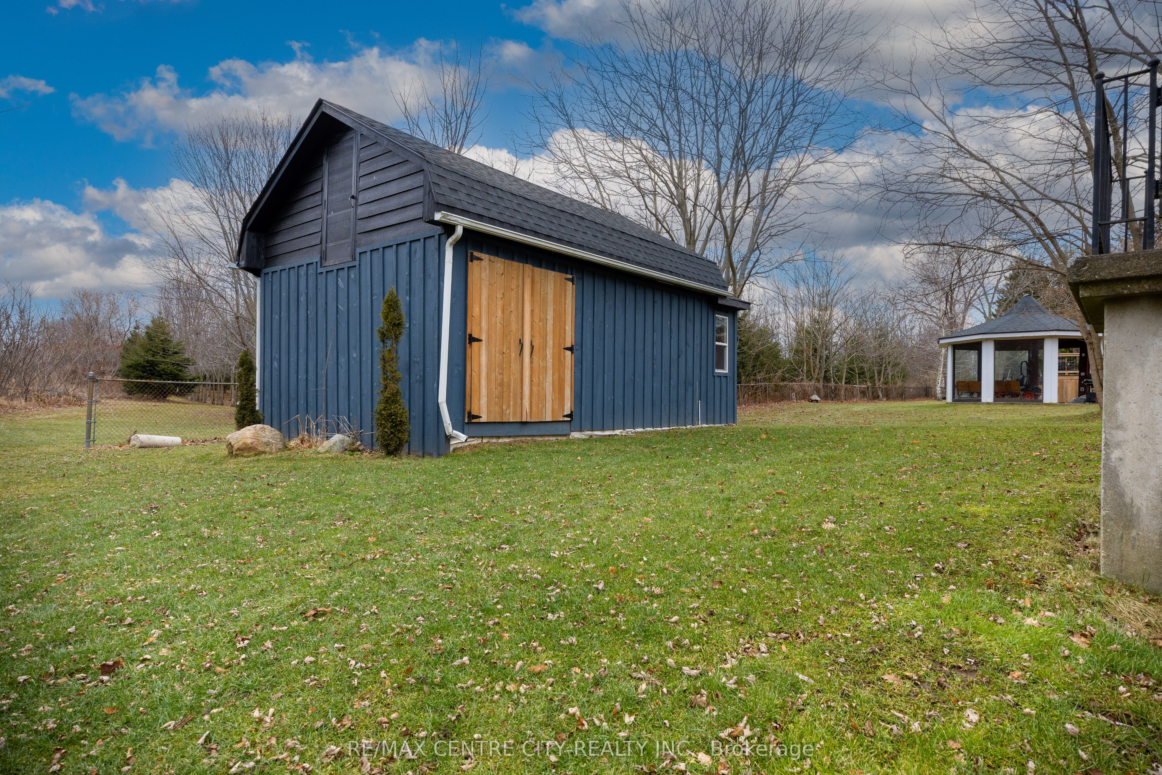 42400 John Wise Line Property Photo 7