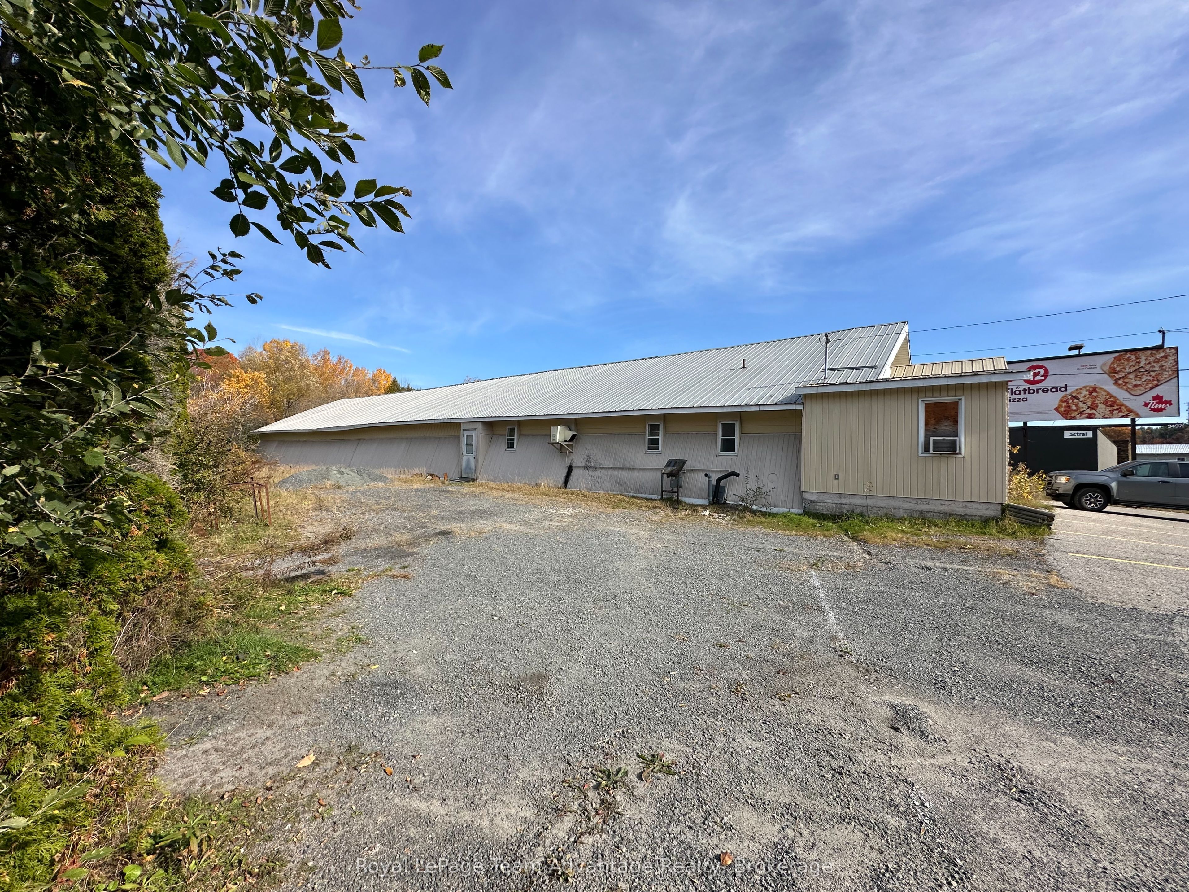 58 Bowes Street Property Photo 5