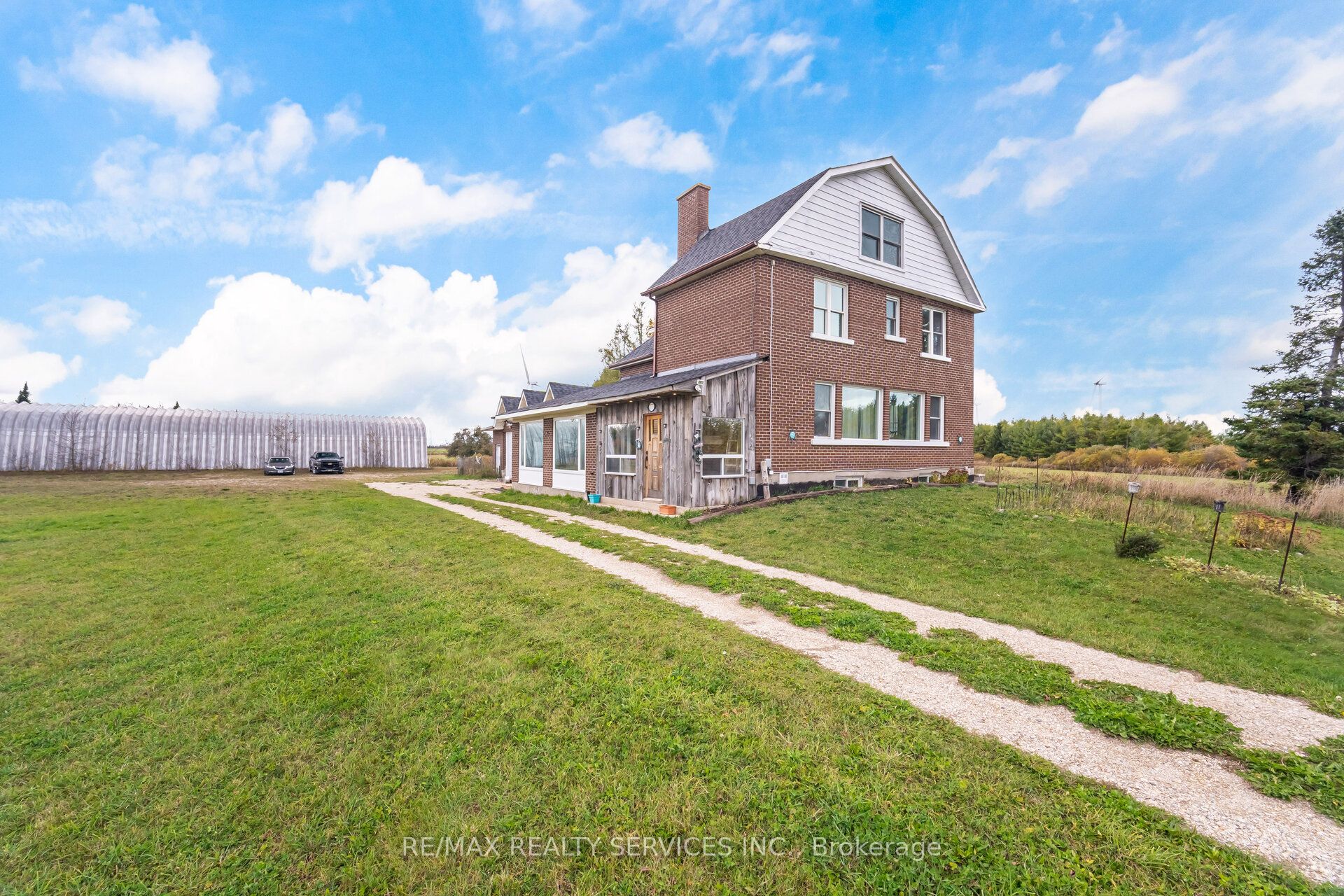 764059 240 Side Road Property Photo 10